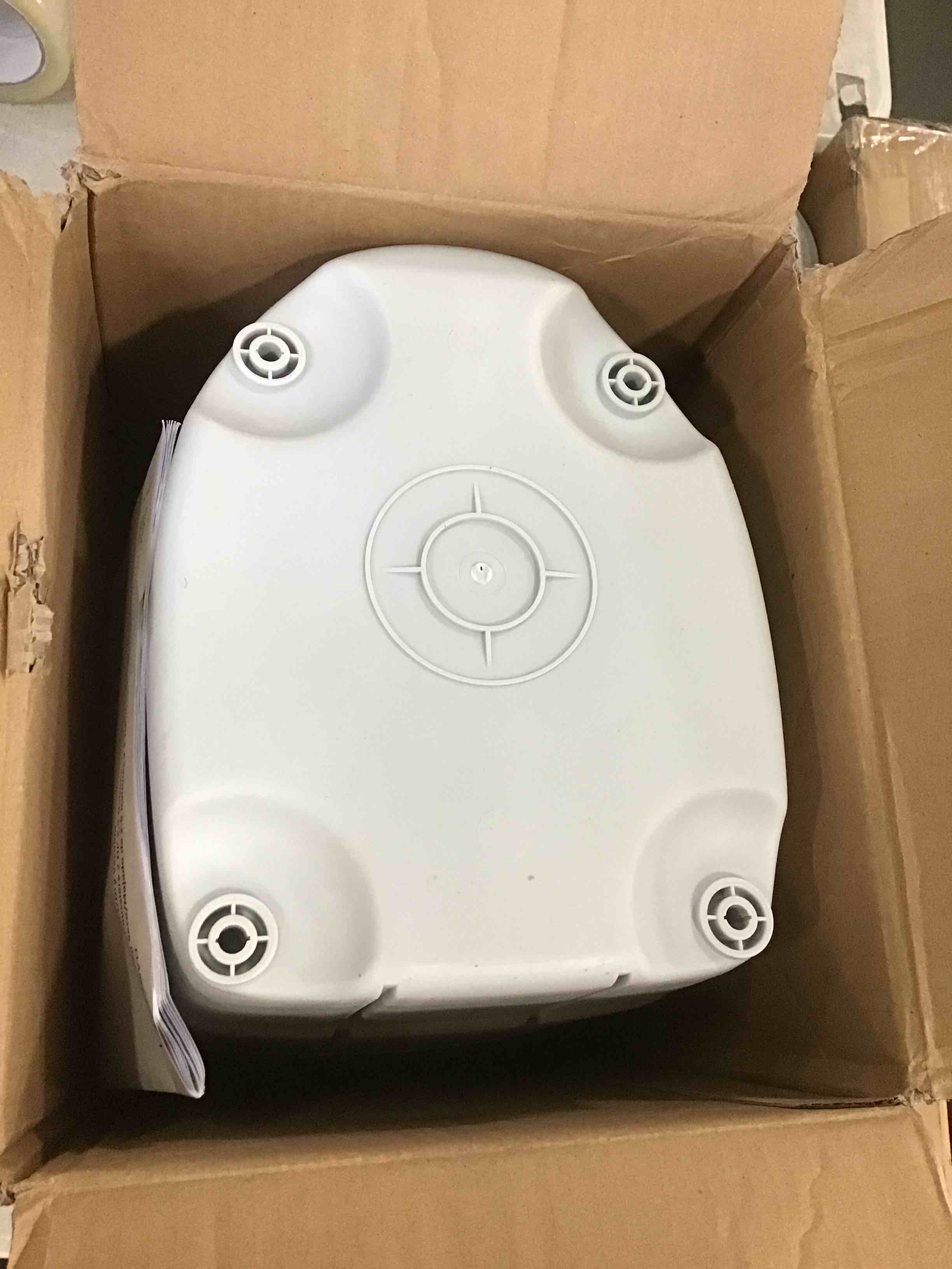 https://s3.amazonaws.com/lotting-images-prod/bidfta/YEL6016824_1709223430513.jpeg