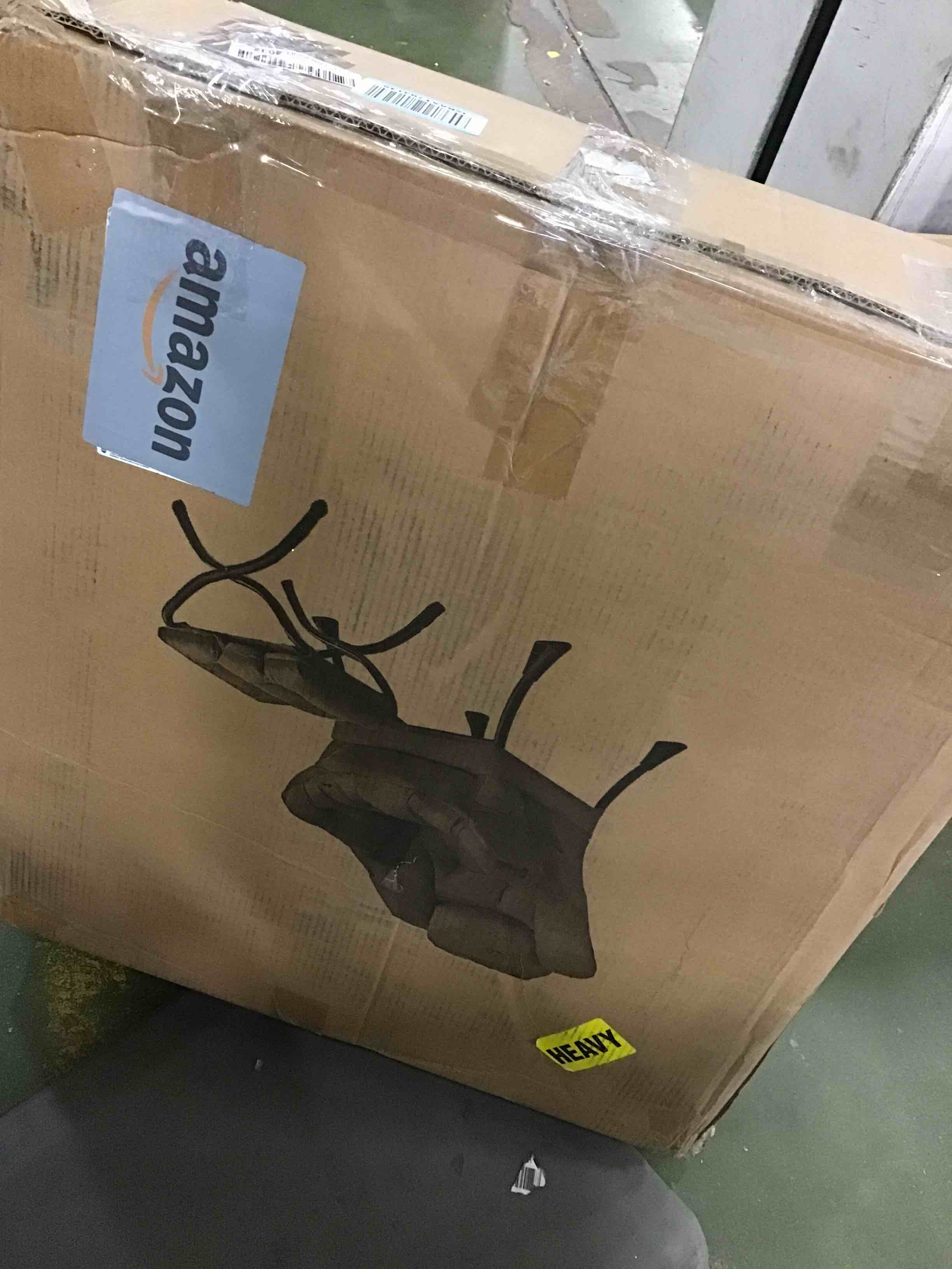 https://s3.amazonaws.com/lotting-images-prod/bidfta/YEL6018249_1709837409795.jpeg