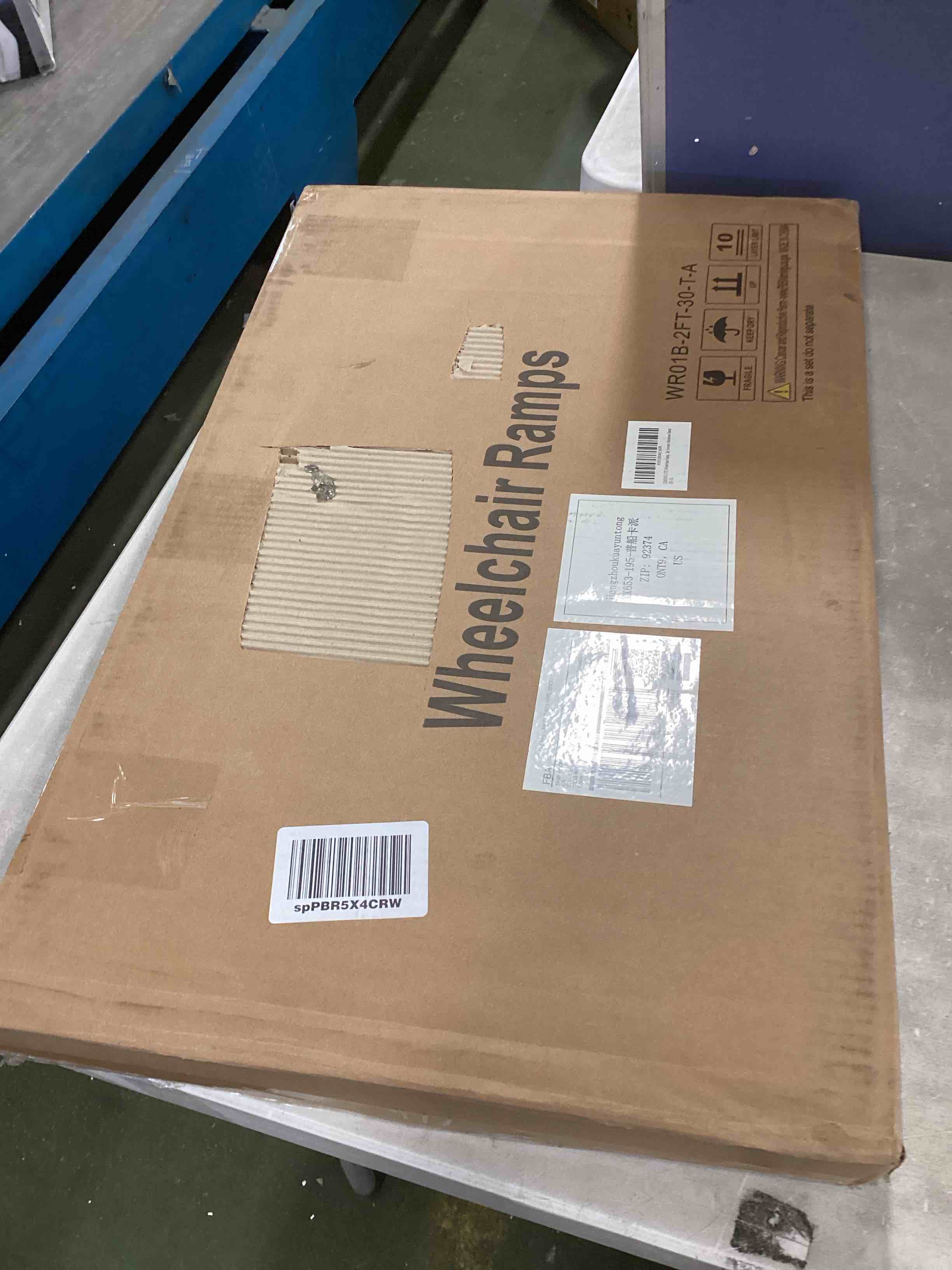 https://s3.amazonaws.com/lotting-images-prod/bidfta/YEL6018566_1707940055644.jpeg