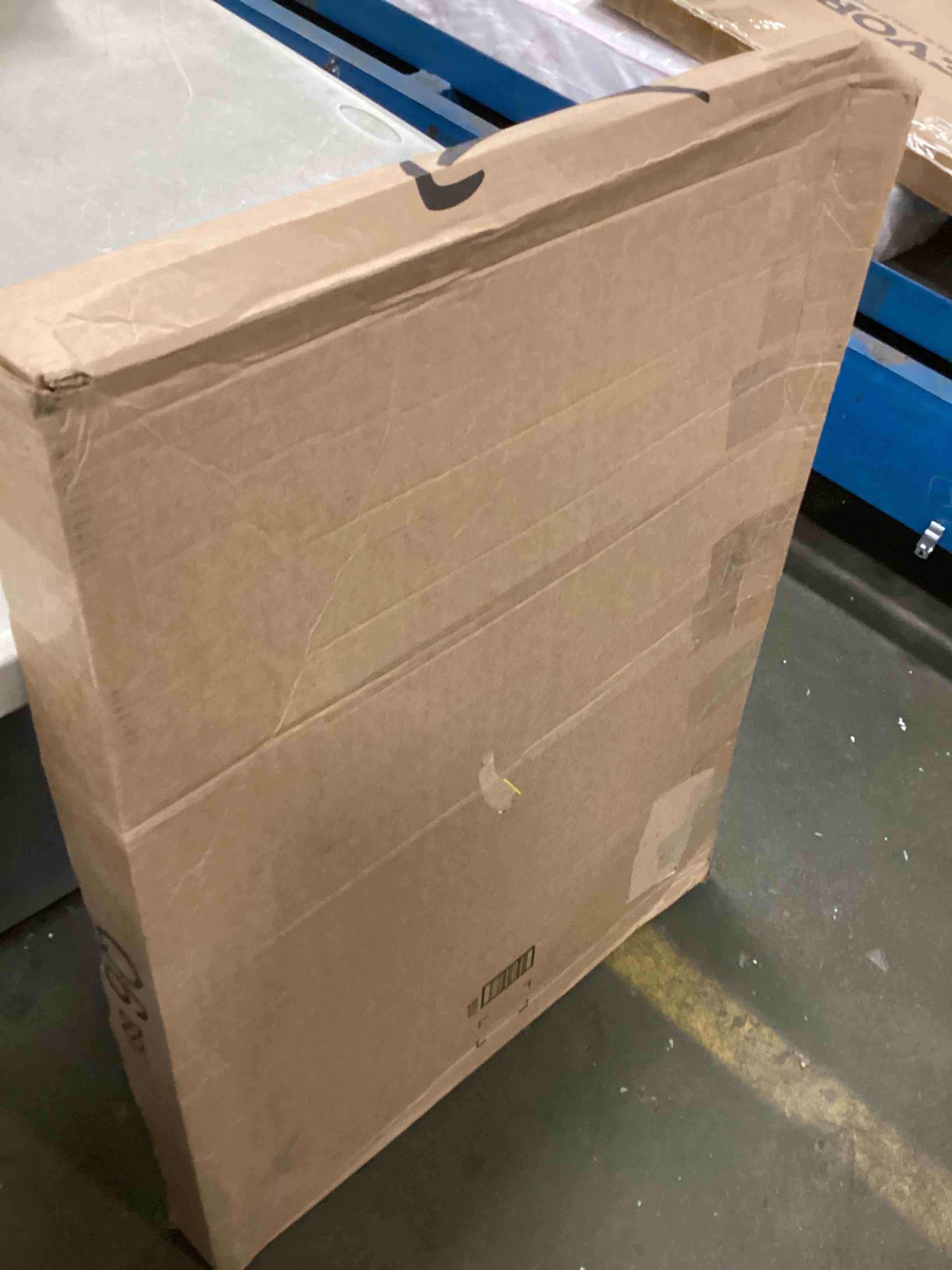 https://s3.amazonaws.com/lotting-images-prod/bidfta/YEL6018653_1708005560780.jpeg