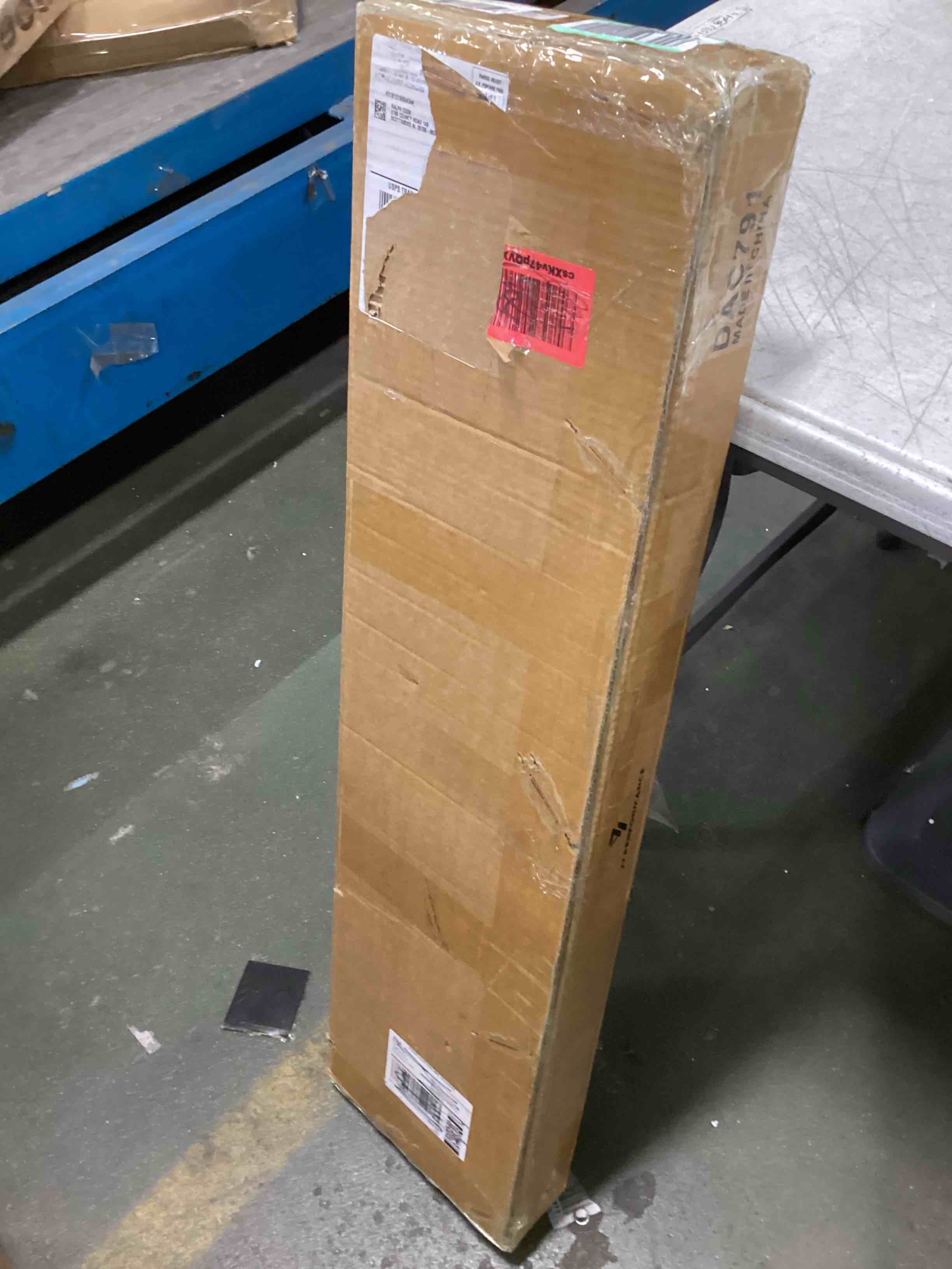 https://s3.amazonaws.com/lotting-images-prod/bidfta/YEL6019121_1708181145505.jpeg