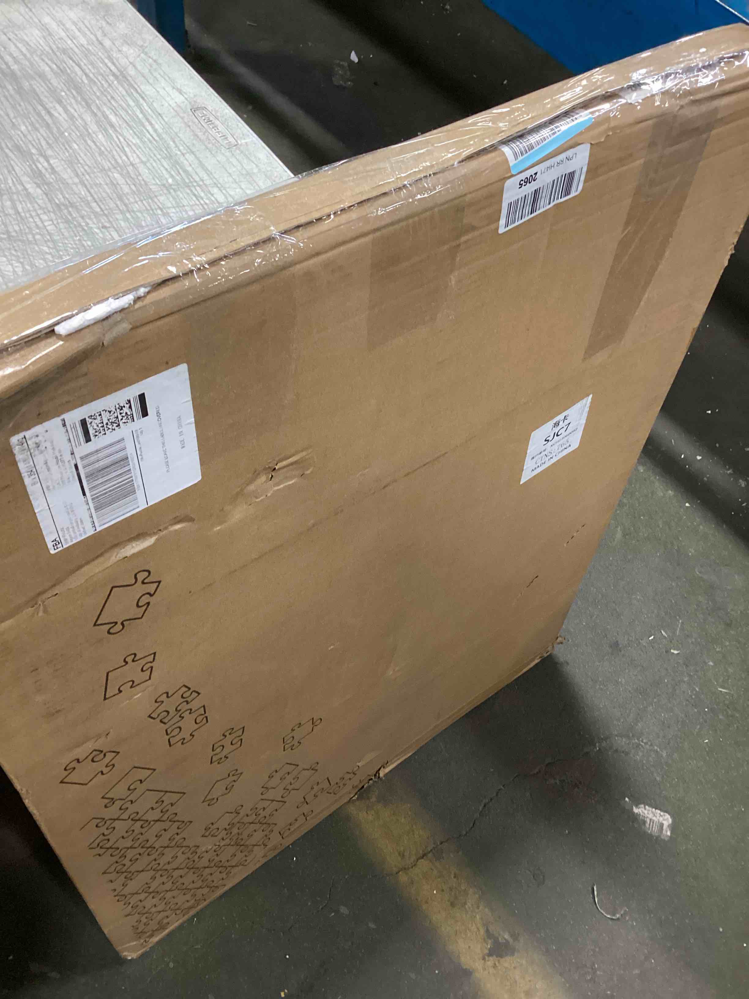 https://s3.amazonaws.com/lotting-images-prod/bidfta/YEL6019547_1708353720918.jpeg