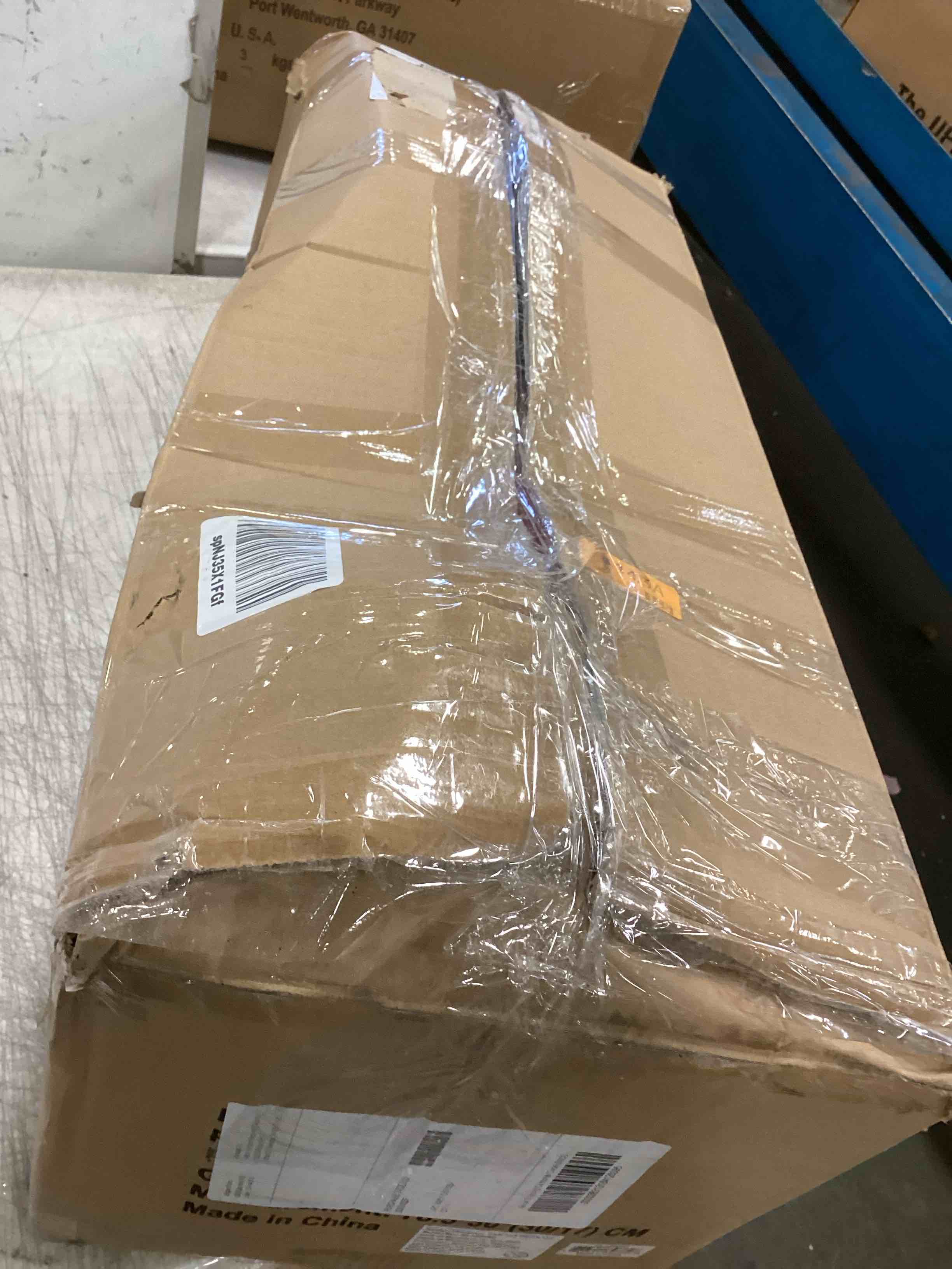 https://s3.amazonaws.com/lotting-images-prod/bidfta/YEL6019664_1708370334386.jpeg
