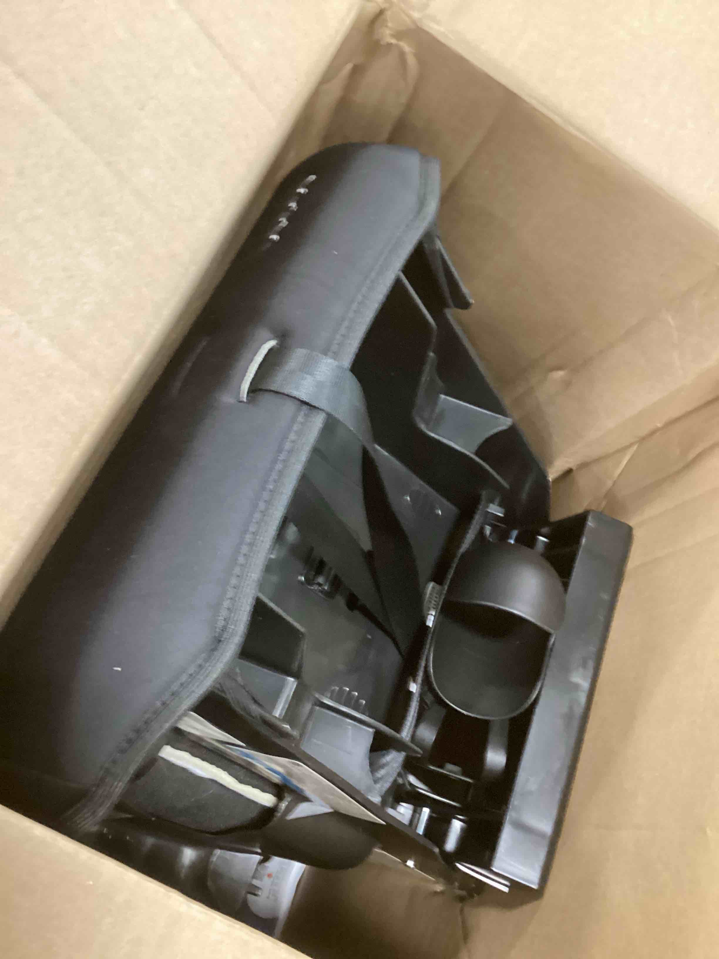 https://s3.amazonaws.com/lotting-images-prod/bidfta/YEL6019854_1708447054682.jpeg