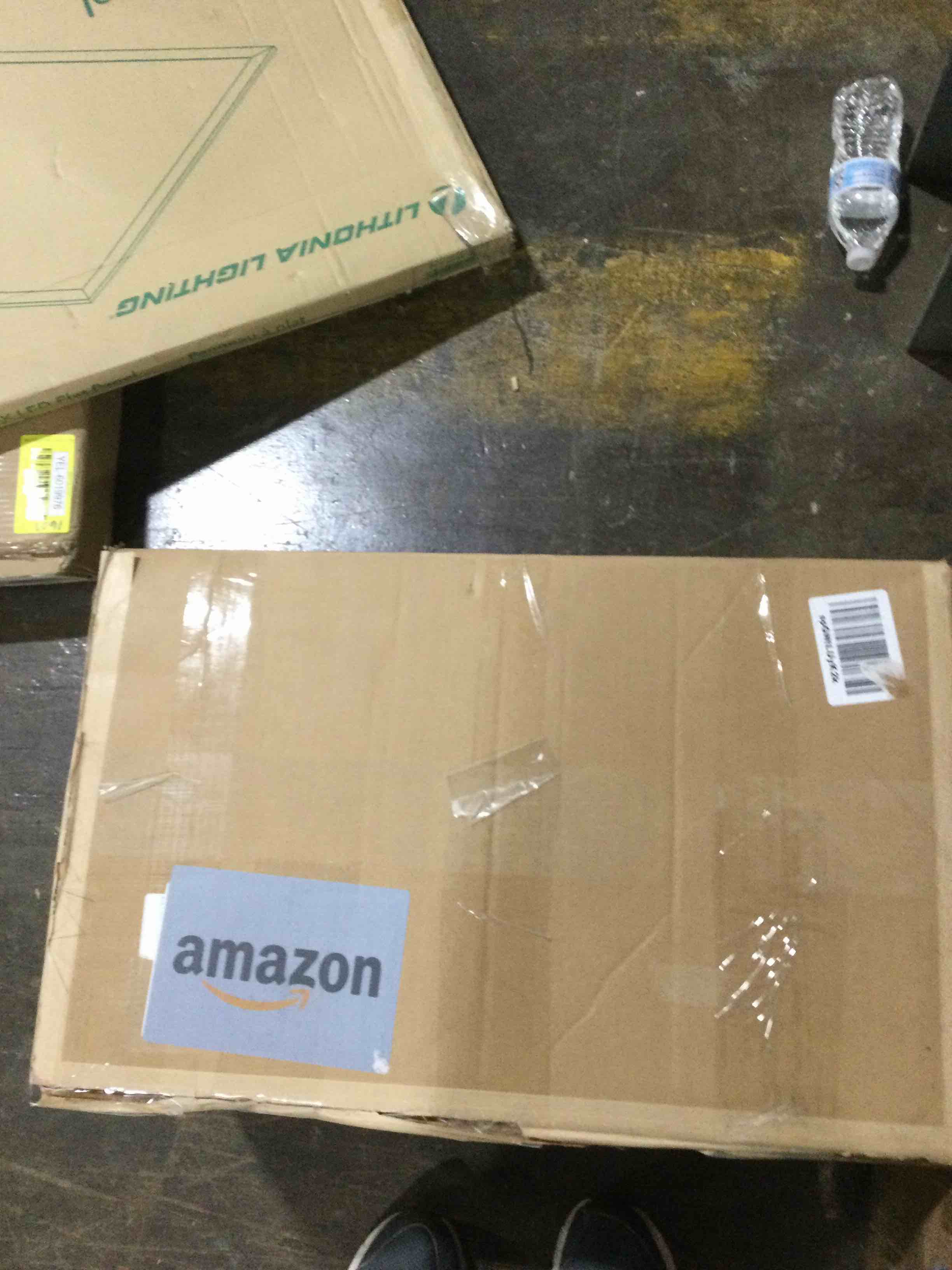 https://s3.amazonaws.com/lotting-images-prod/bidfta/YEL6019980_1709048817127.jpeg