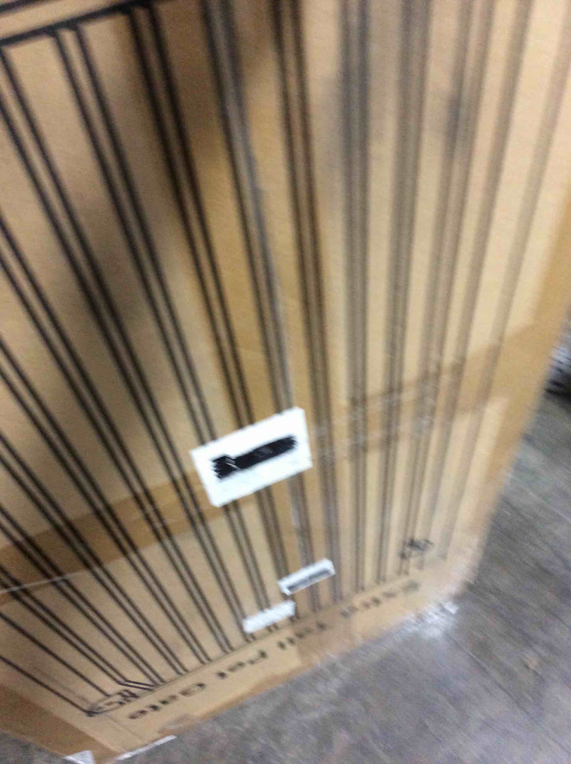 https://s3.amazonaws.com/lotting-images-prod/bidfta/YEL6020237_1709146039086.jpeg
