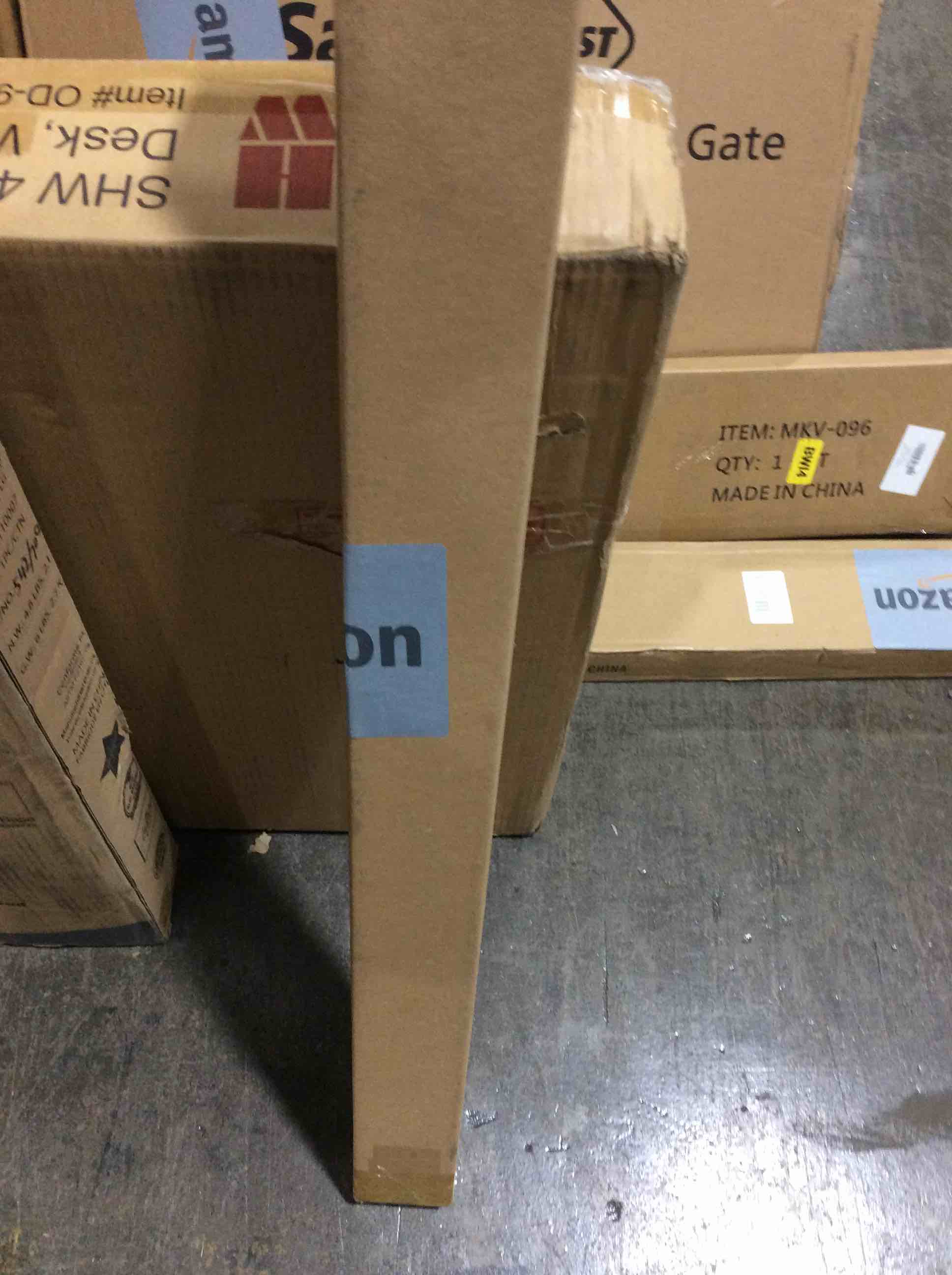 https://s3.amazonaws.com/lotting-images-prod/bidfta/YEL6020245_1709146343880.jpeg