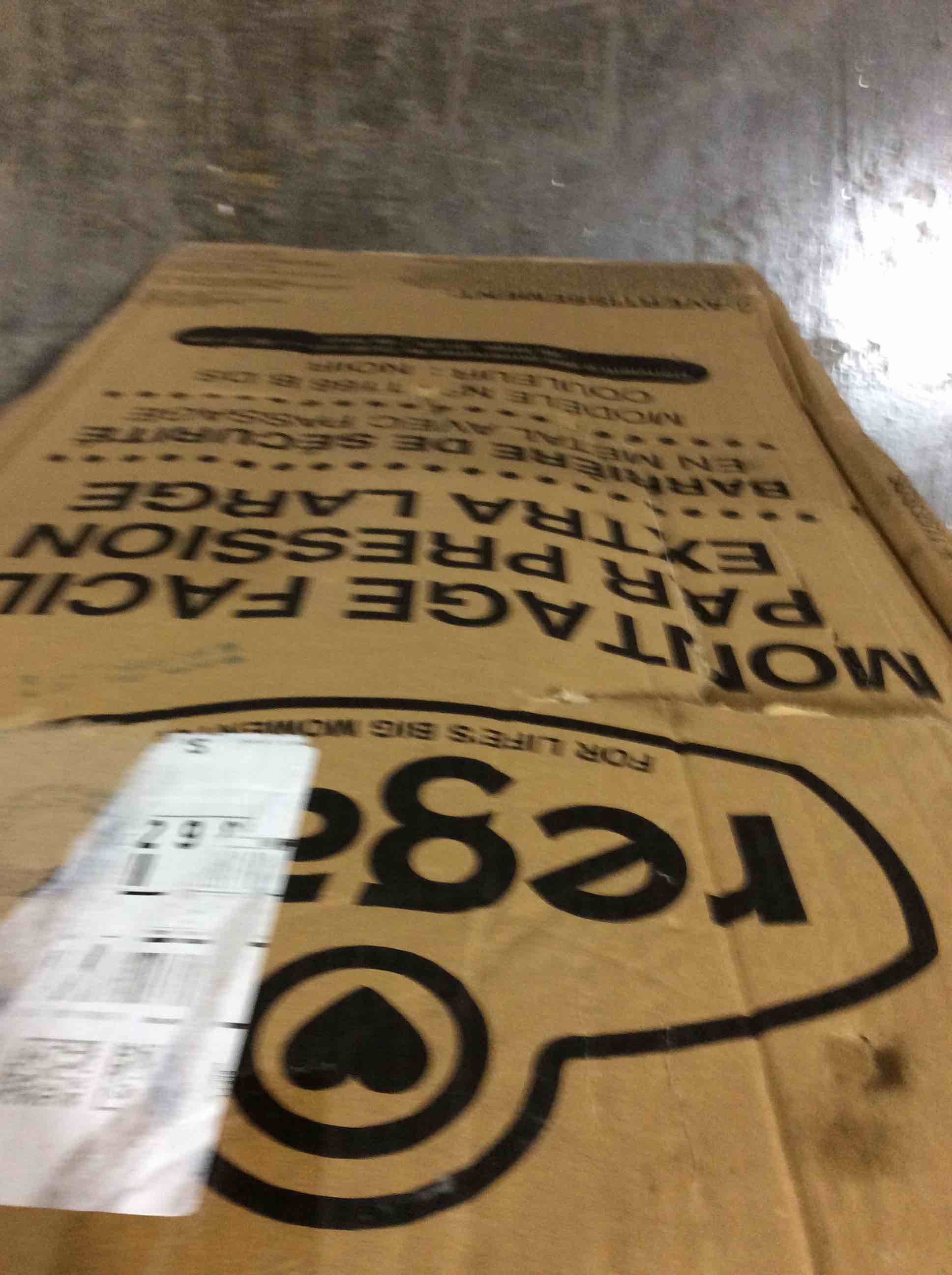 https://s3.amazonaws.com/lotting-images-prod/bidfta/YEL6020246_1709146809740.jpeg