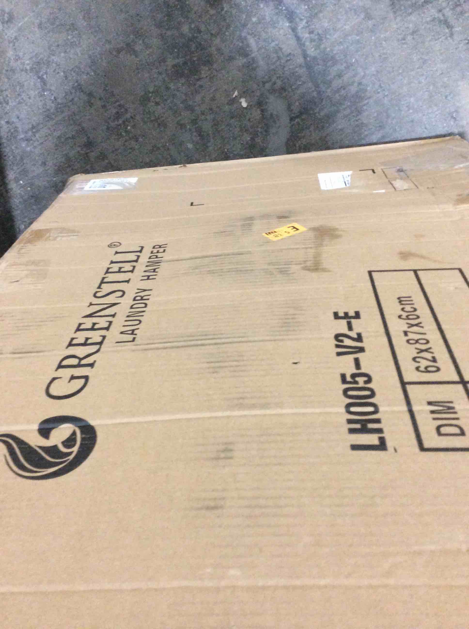 https://s3.amazonaws.com/lotting-images-prod/bidfta/YEL6020250_1709148588853.jpeg