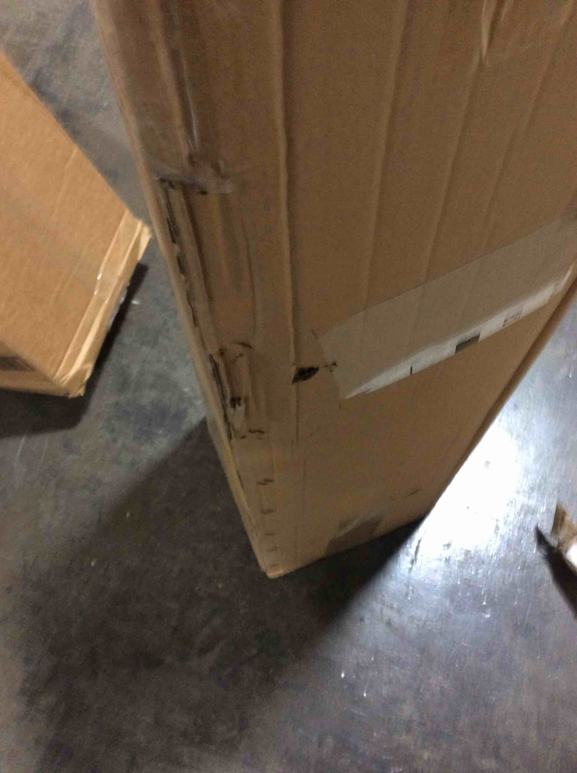 https://s3.amazonaws.com/lotting-images-prod/bidfta/YEL6020262_1709149090236.jpeg