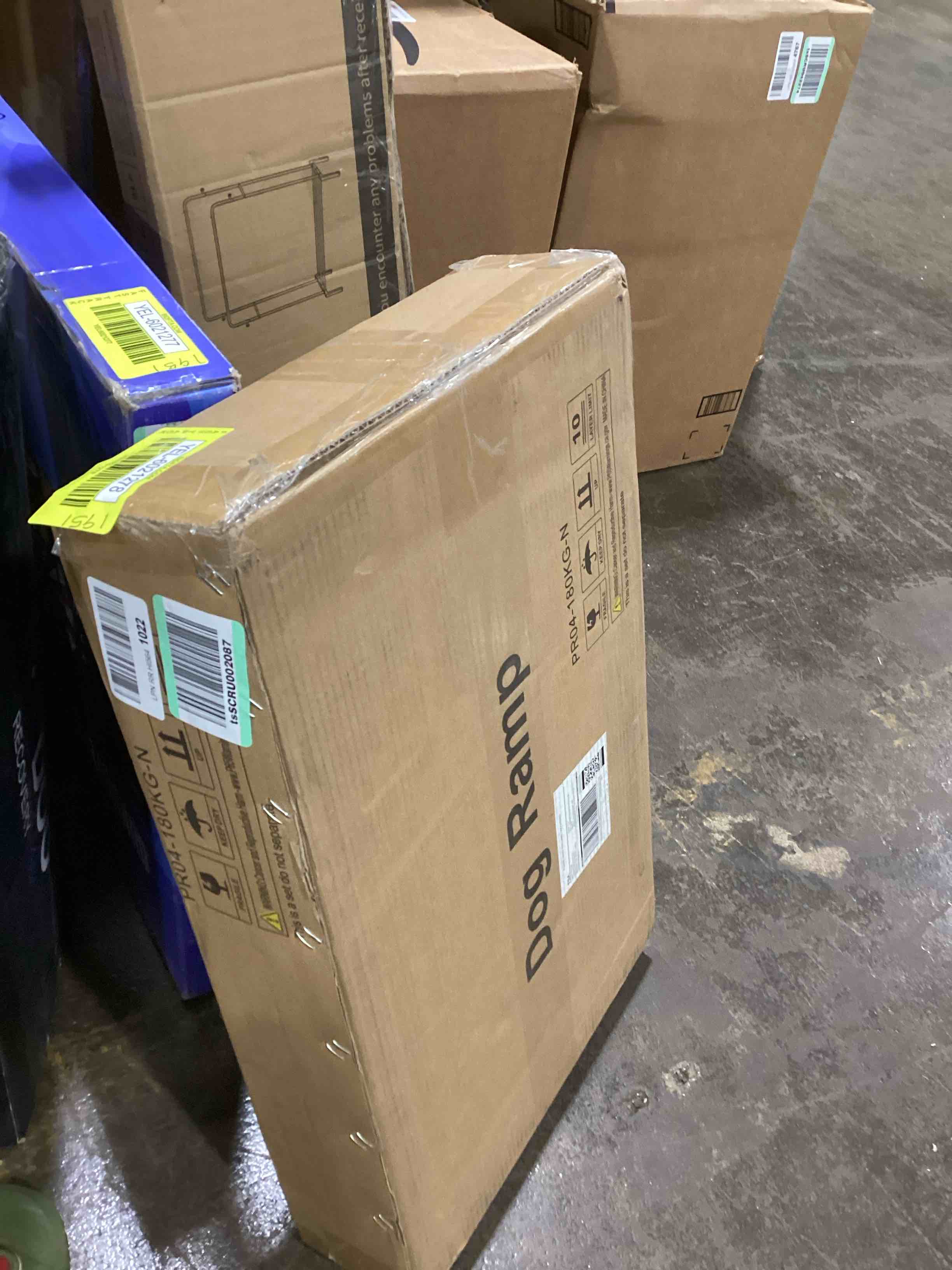 https://s3.amazonaws.com/lotting-images-prod/bidfta/YEL6021278_1710249972694.jpeg