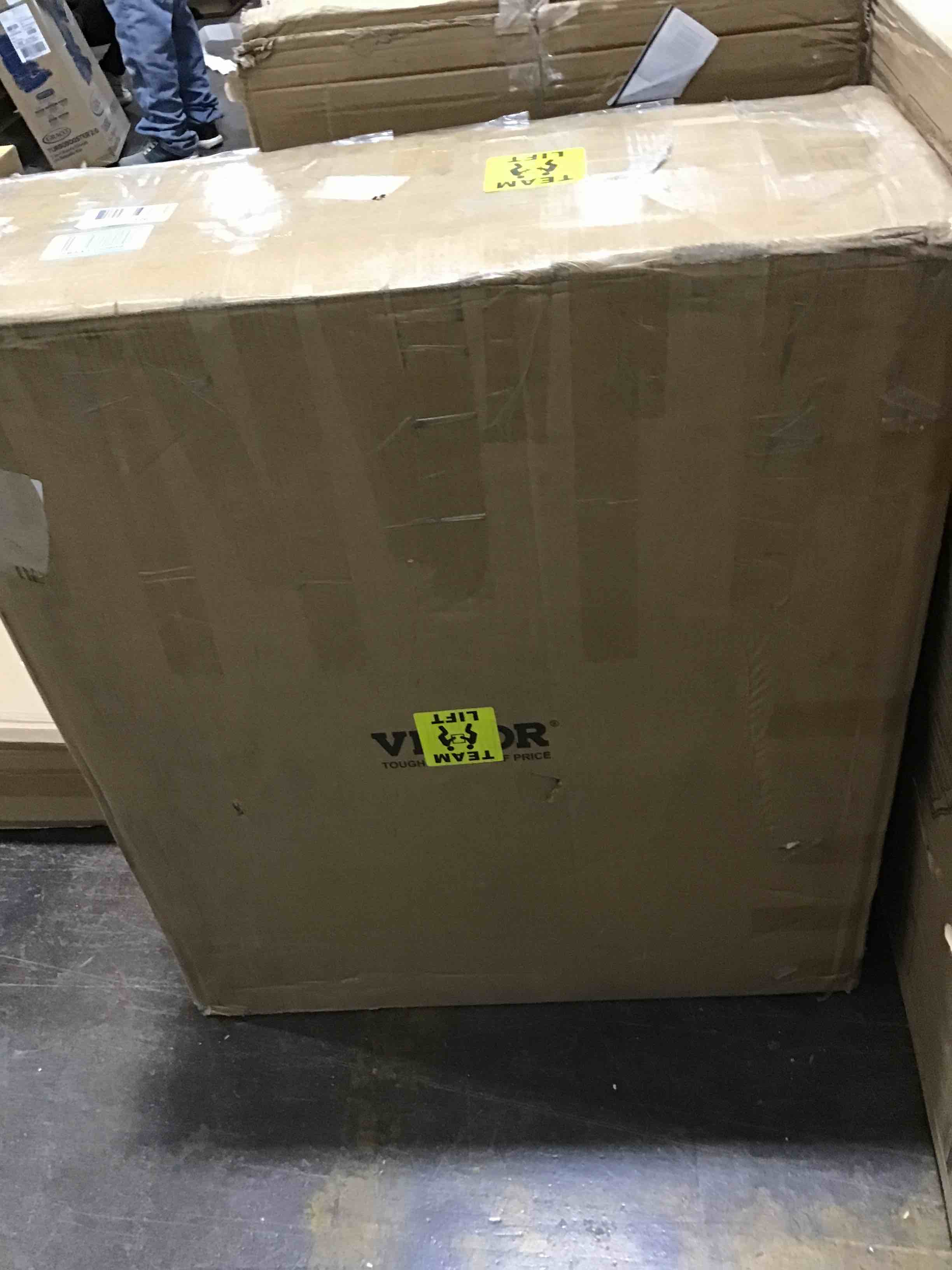 https://s3.amazonaws.com/lotting-images-prod/bidfta/YEL6021478_1707162947800.jpeg
