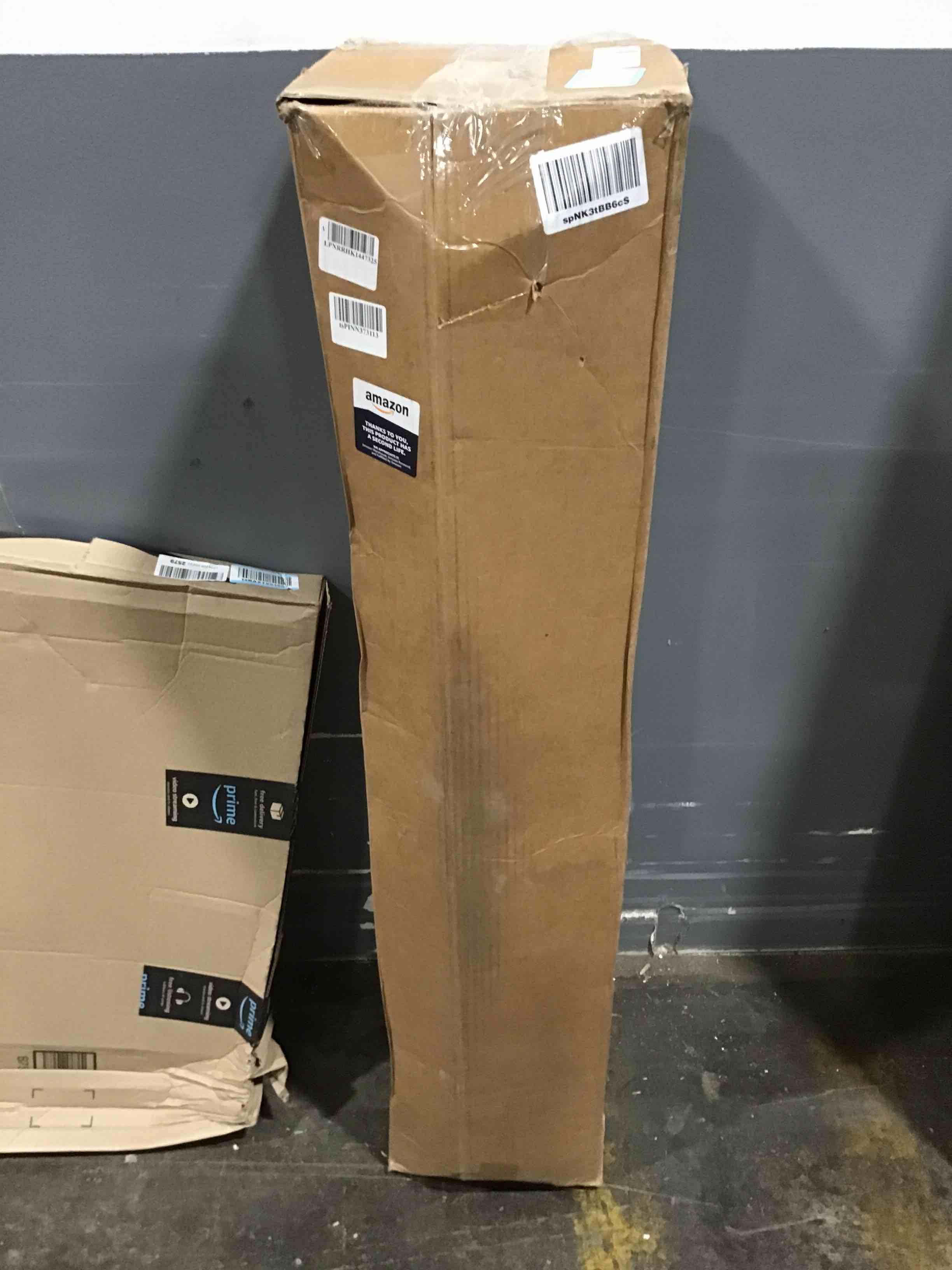 https://s3.amazonaws.com/lotting-images-prod/bidfta/YEL6021485_1707158573145.jpeg