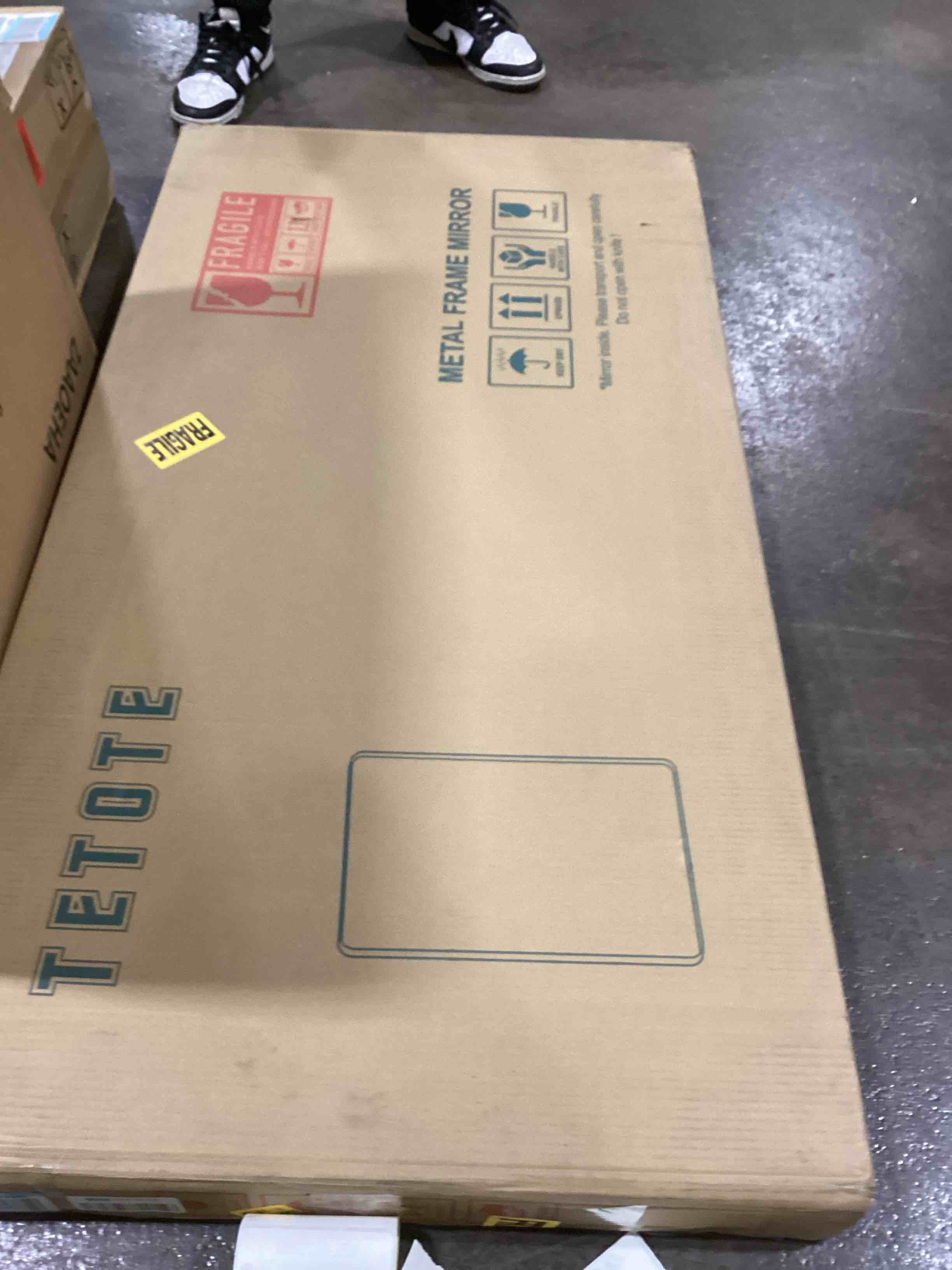 https://s3.amazonaws.com/lotting-images-prod/bidfta/YEL6022883_1707928085027.jpeg