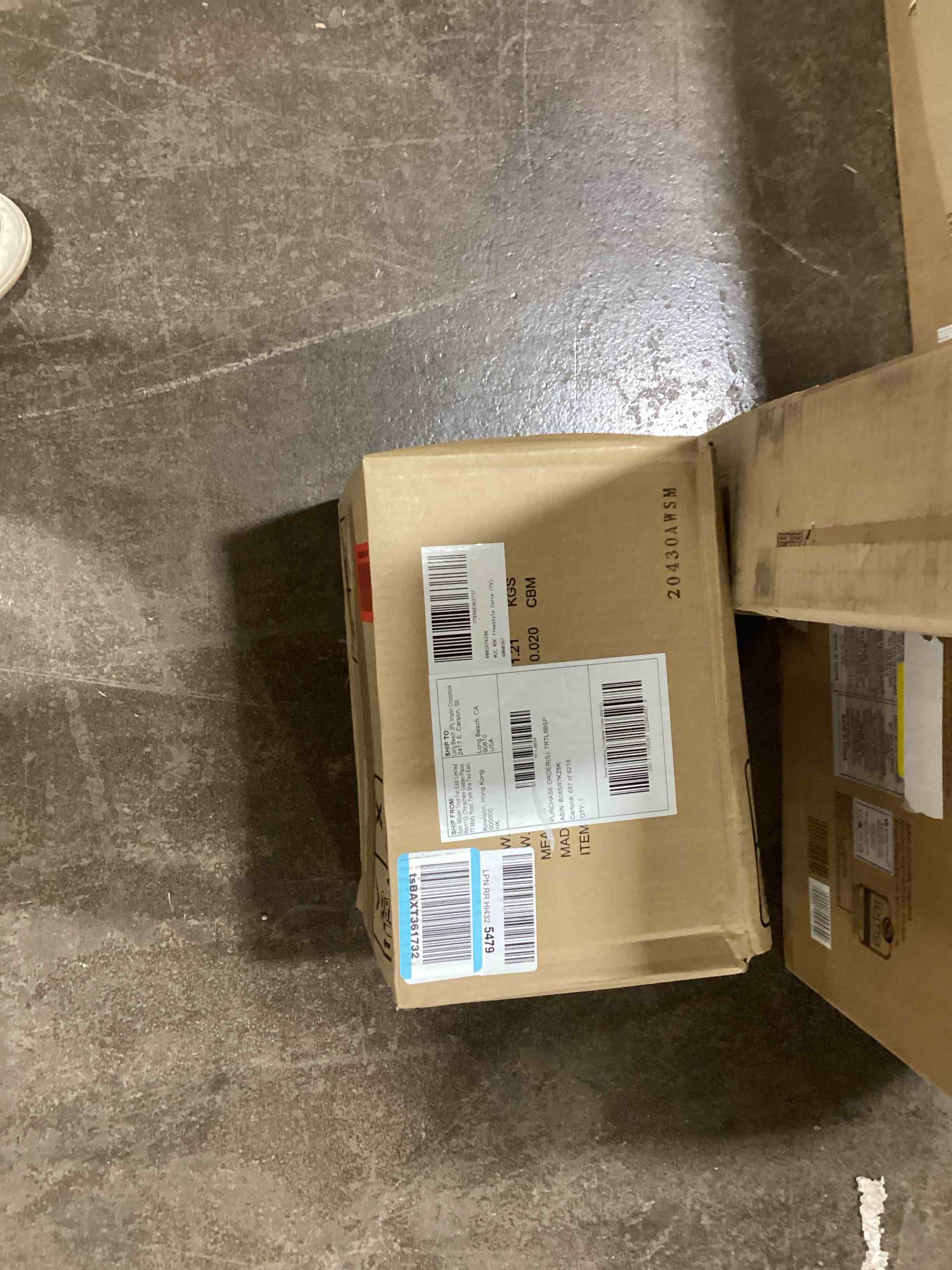 https://s3.amazonaws.com/lotting-images-prod/bidfta/YEL6022886_1707928255947.jpeg