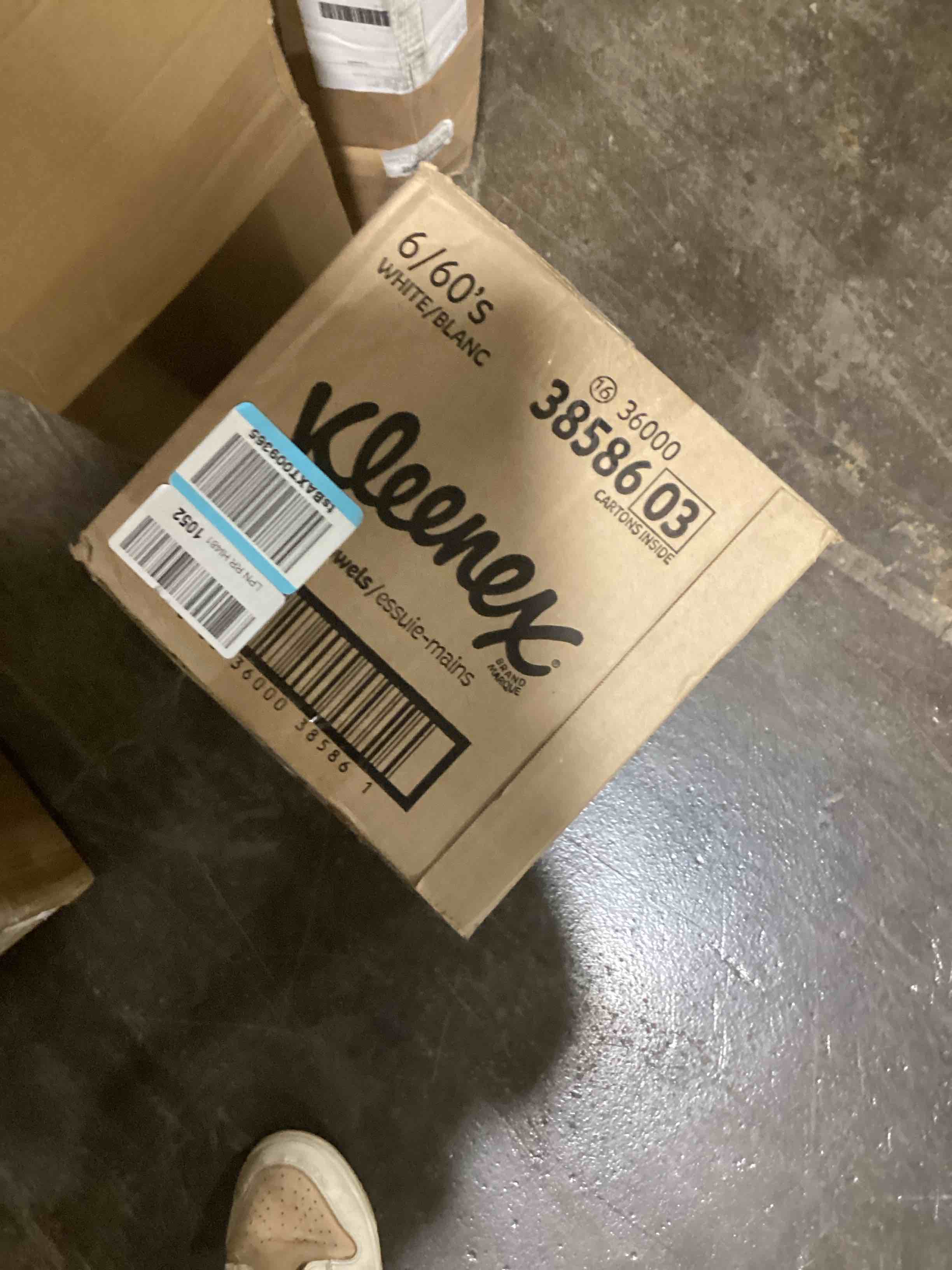 https://s3.amazonaws.com/lotting-images-prod/bidfta/YEL6022894_1707932740981.jpeg