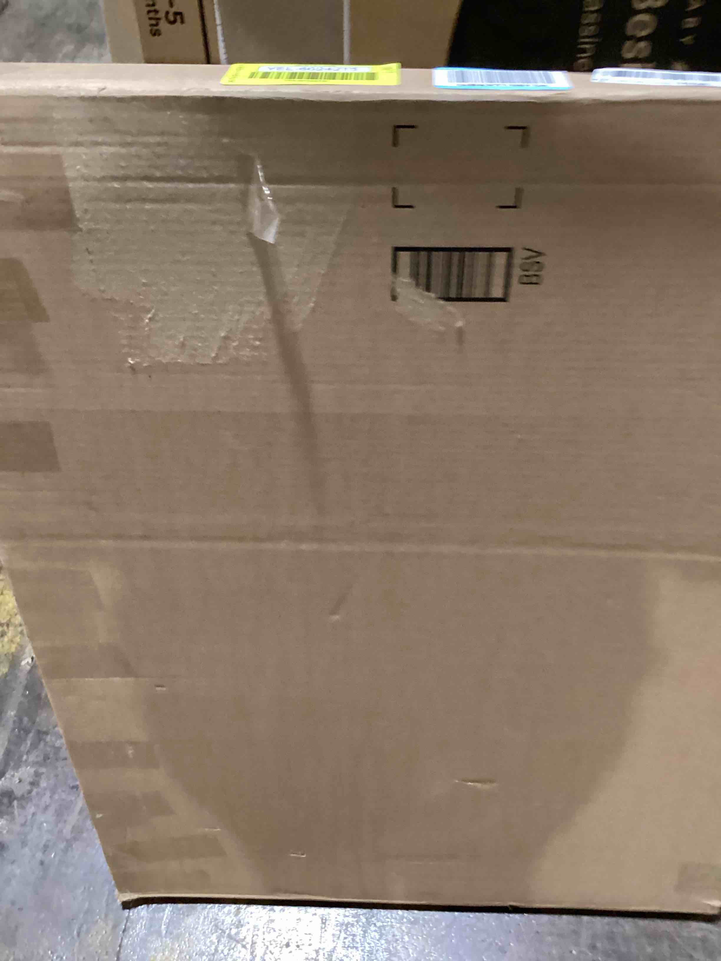 https://s3.amazonaws.com/lotting-images-prod/bidfta/YEL6024215_1707761473014.jpeg