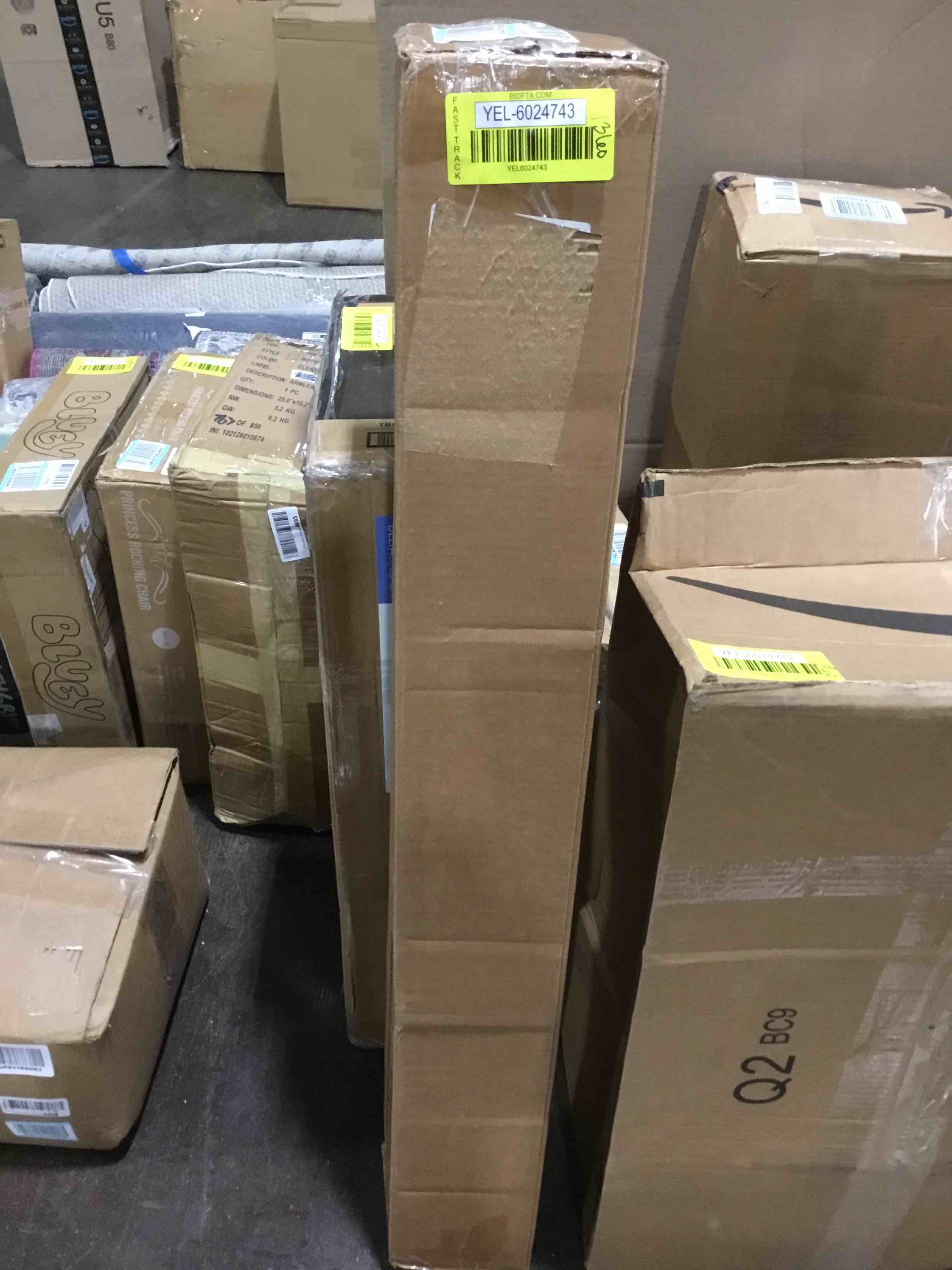 https://s3.amazonaws.com/lotting-images-prod/bidfta/YEL6024743_1708106548869.jpeg