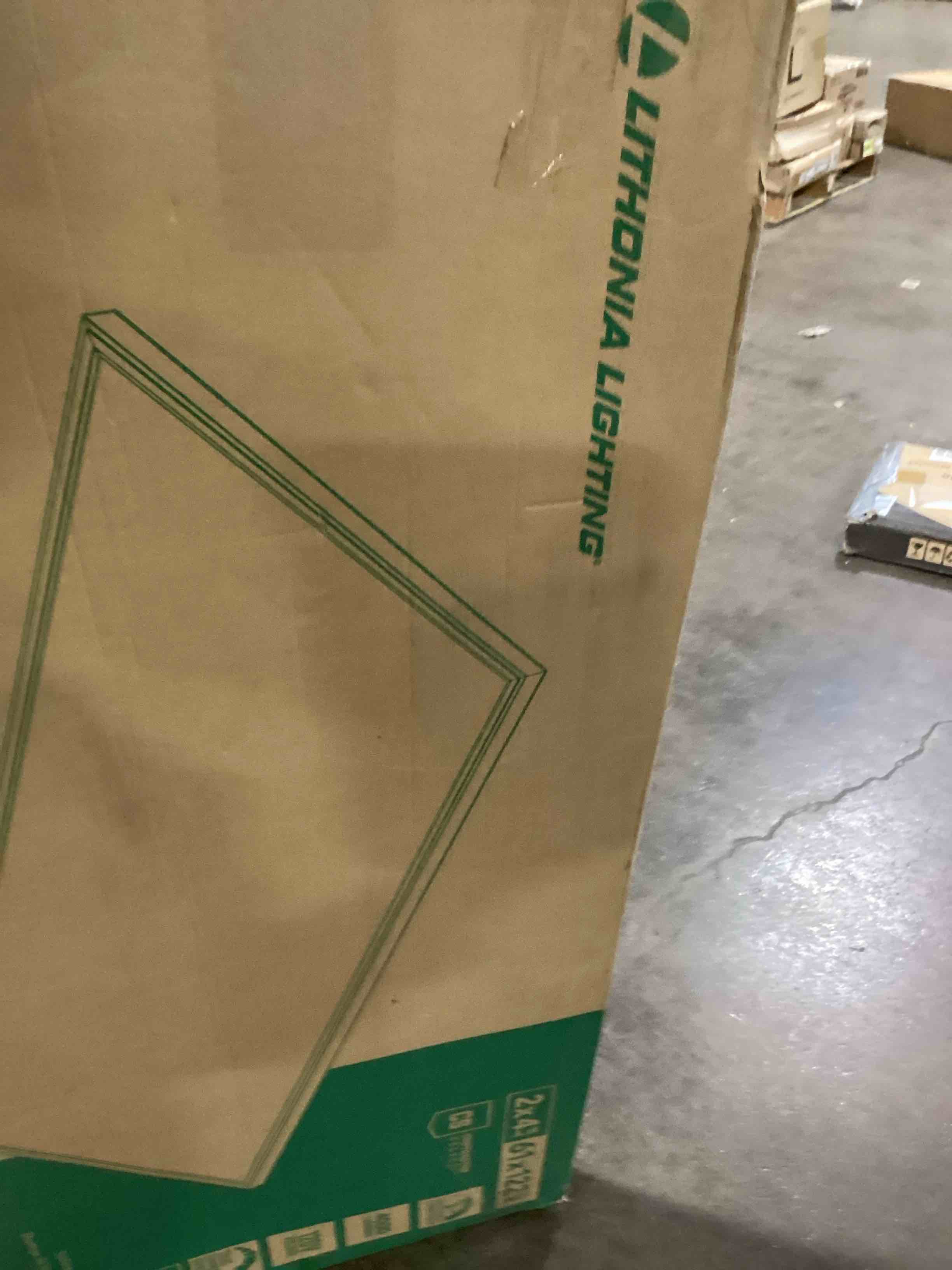 https://s3.amazonaws.com/lotting-images-prod/bidfta/YEL6026691_1708108065766.jpeg