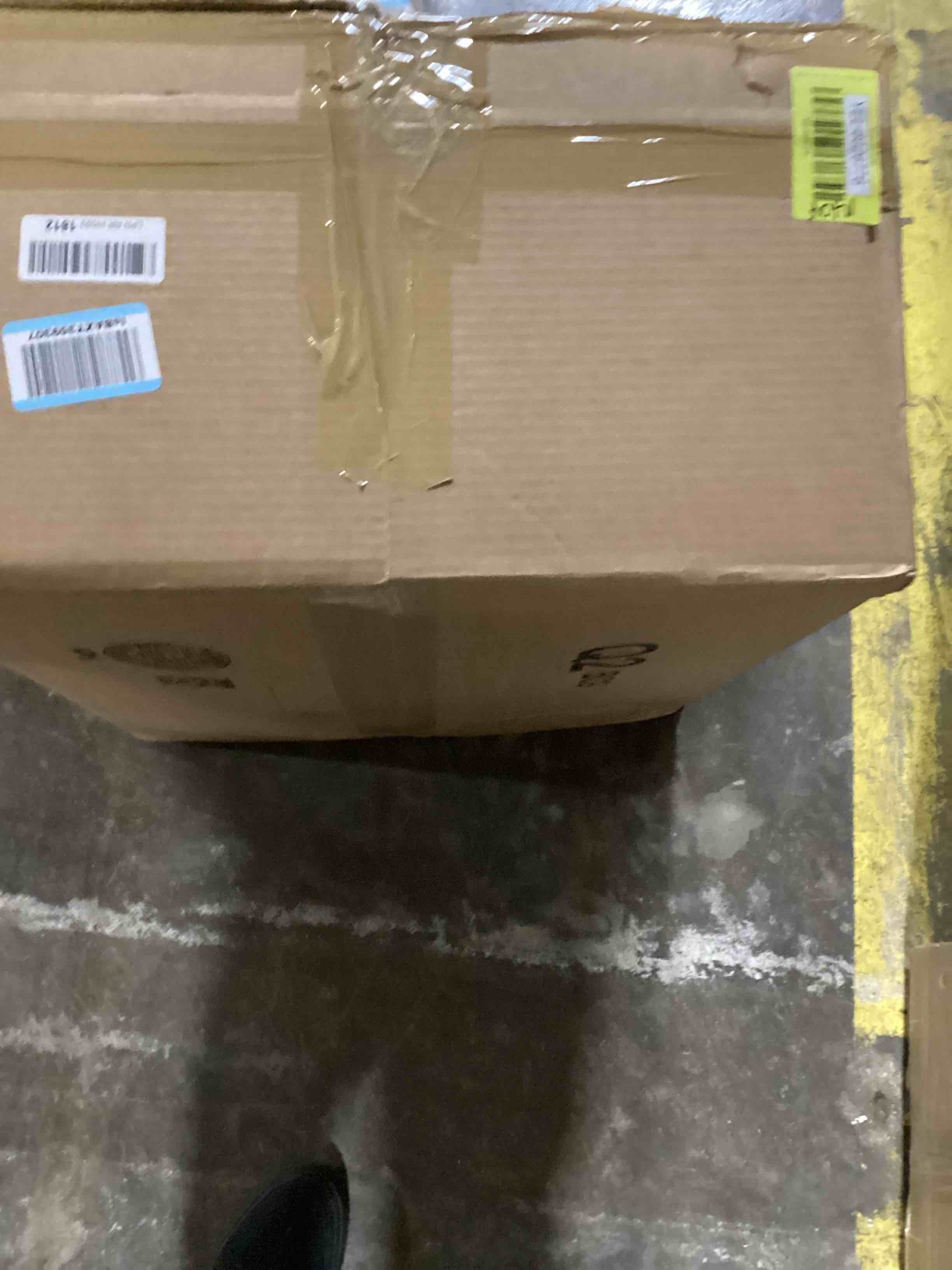 https://s3.amazonaws.com/lotting-images-prod/bidfta/YEL6026776_1708368478523.jpeg