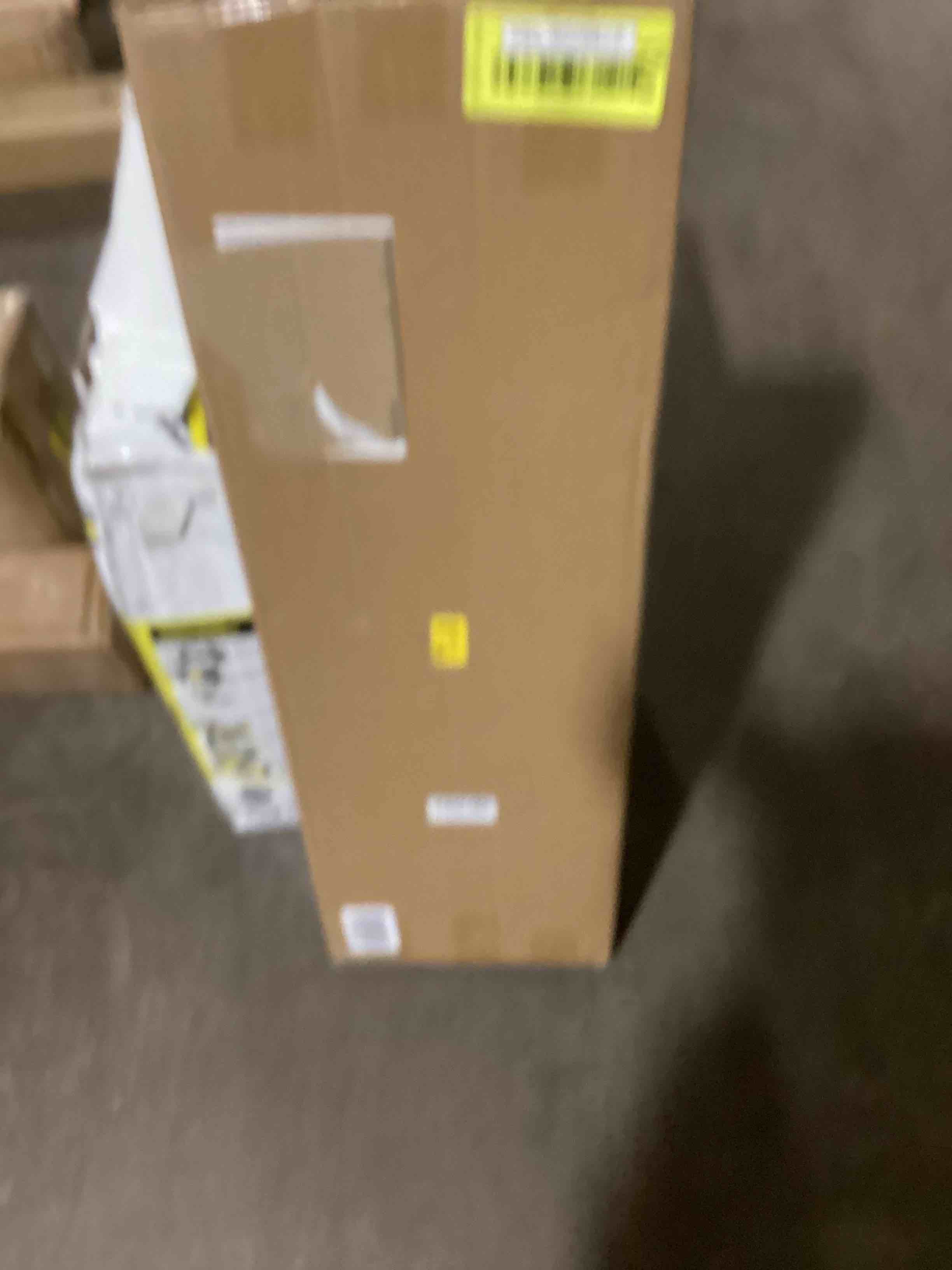 https://s3.amazonaws.com/lotting-images-prod/bidfta/YEL6026817_1708117708588.jpeg