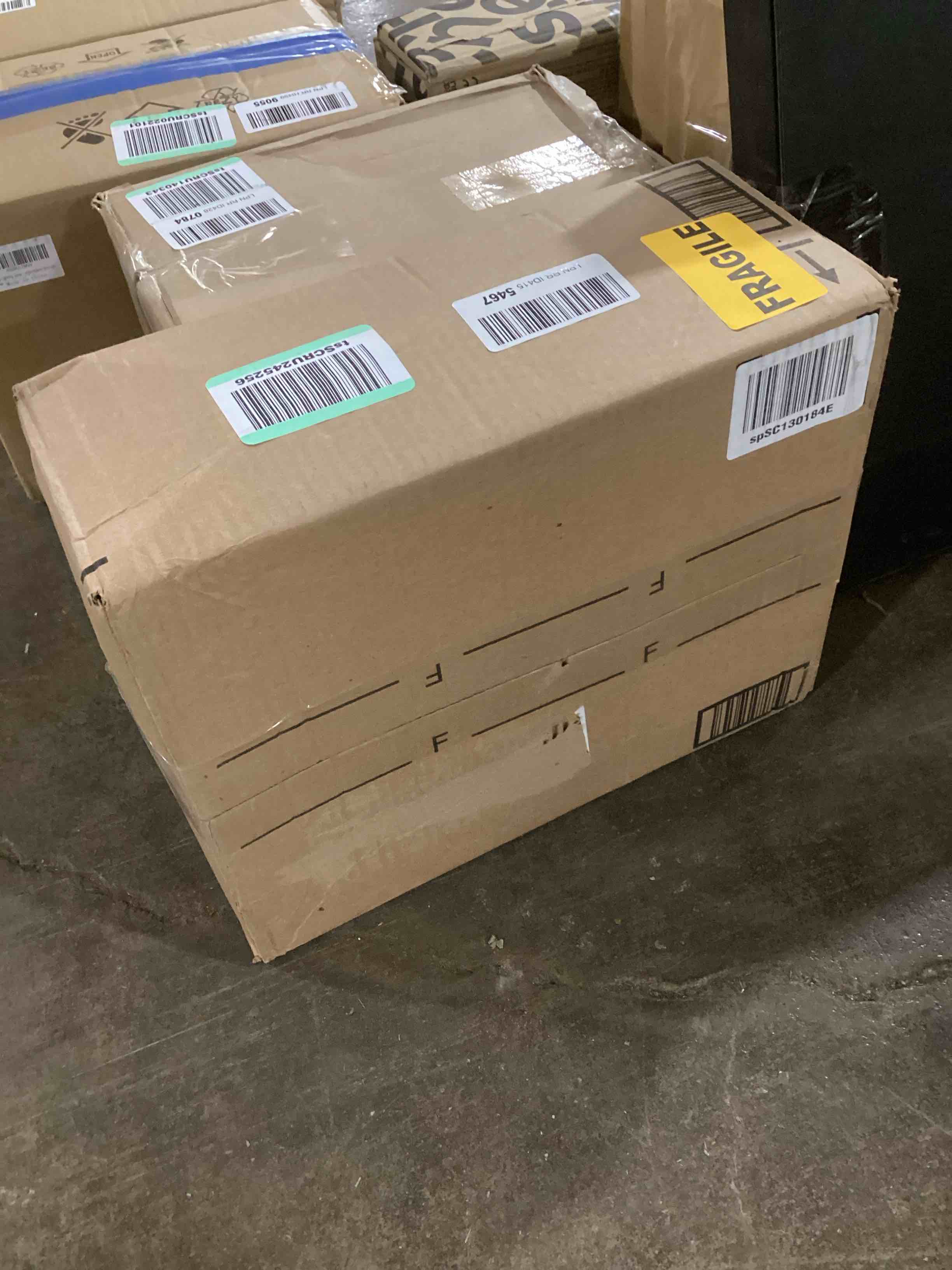 https://s3.amazonaws.com/lotting-images-prod/bidfta/YEL6027411_1708965960603.jpeg
