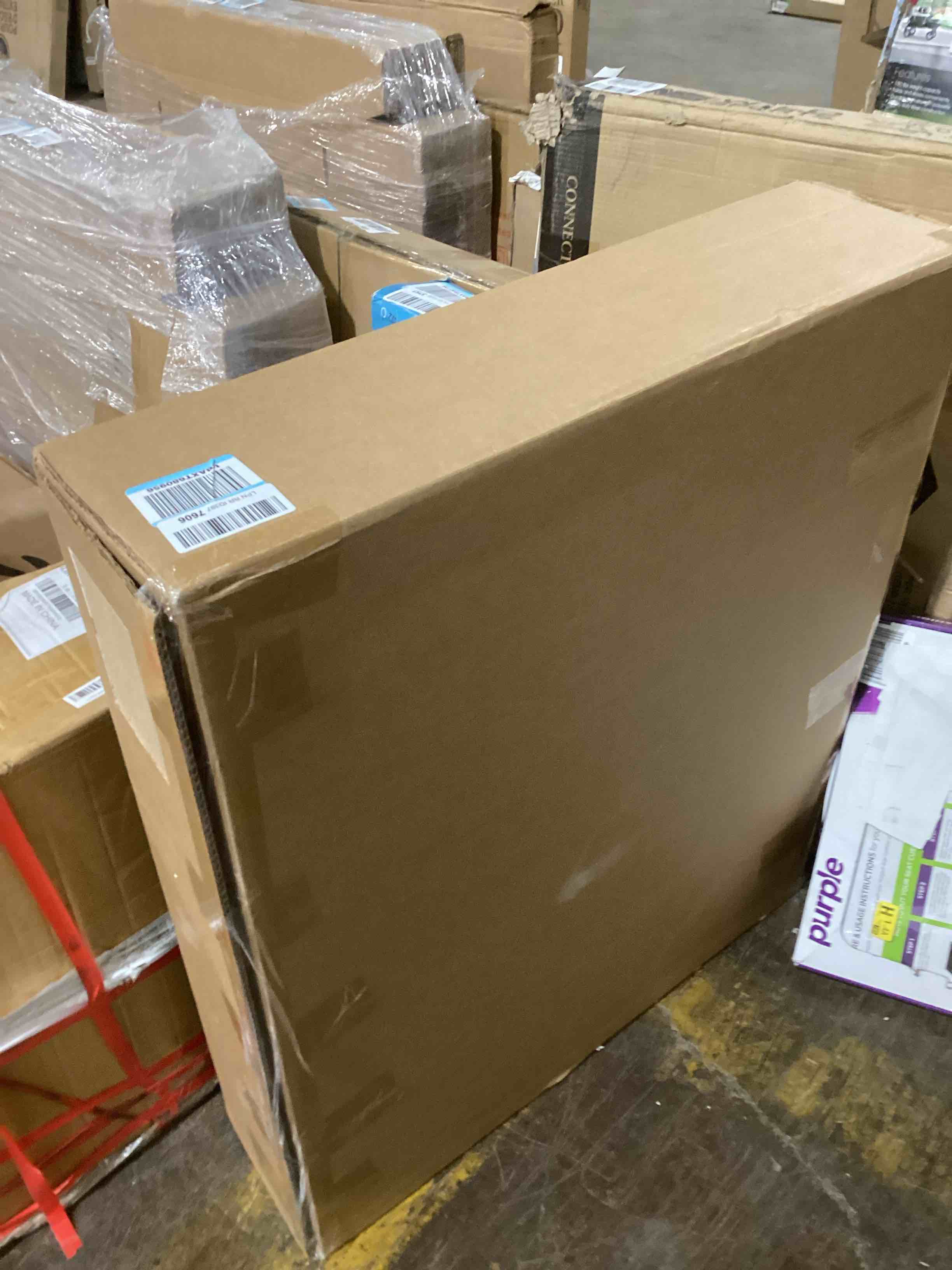 https://s3.amazonaws.com/lotting-images-prod/bidfta/YEL6027864_1708012051269.jpeg