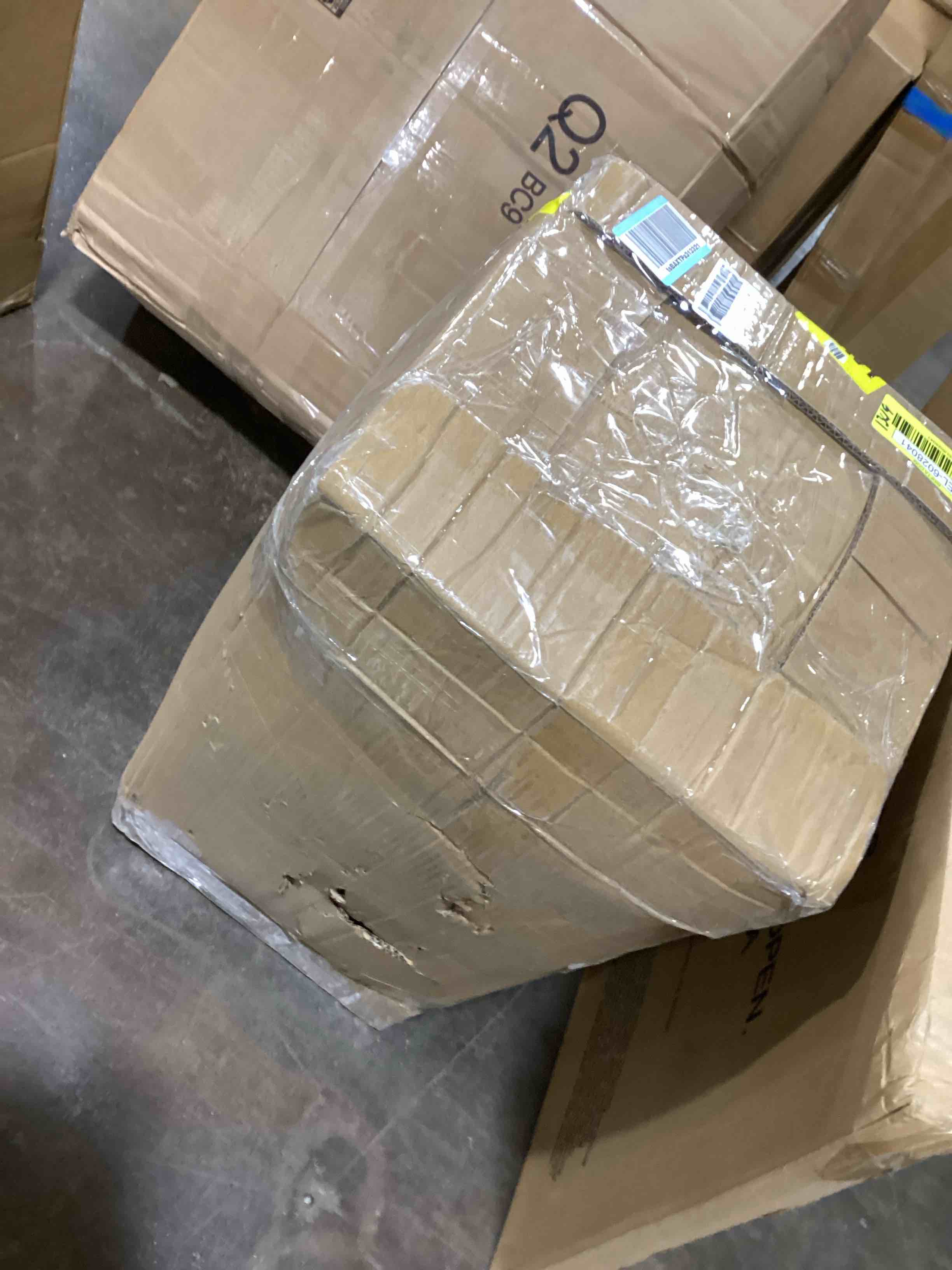 https://s3.amazonaws.com/lotting-images-prod/bidfta/YEL6028041_1708105089088.jpeg