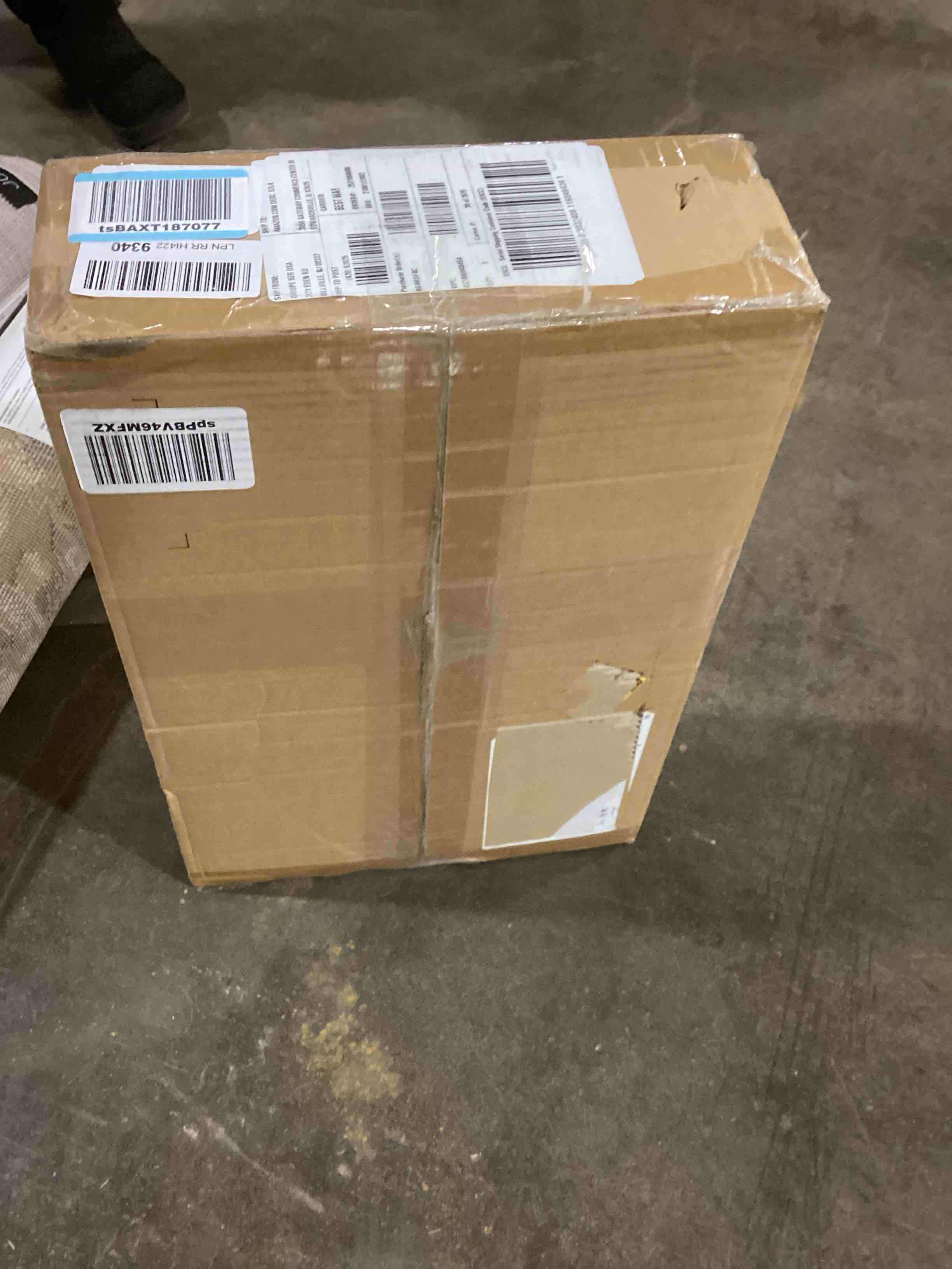 https://s3.amazonaws.com/lotting-images-prod/bidfta/YEL6028304_1708027246914.jpeg