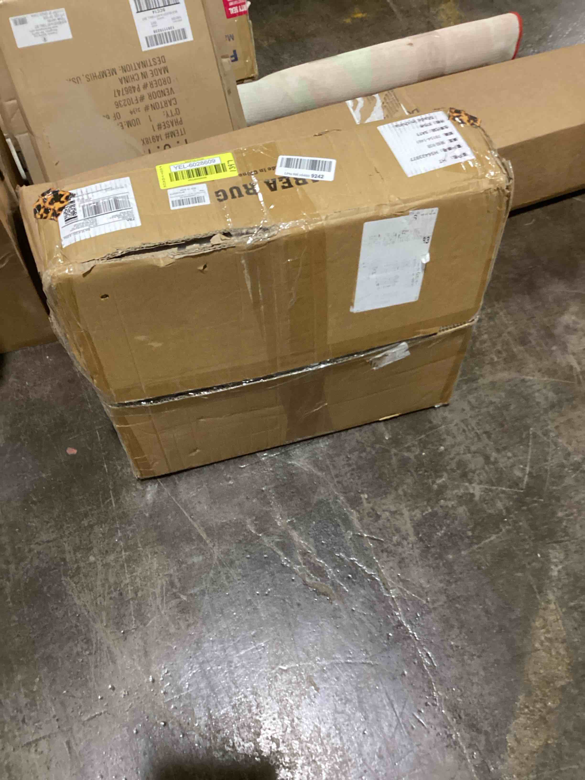 https://s3.amazonaws.com/lotting-images-prod/bidfta/YEL6028609_1708356803058.jpeg