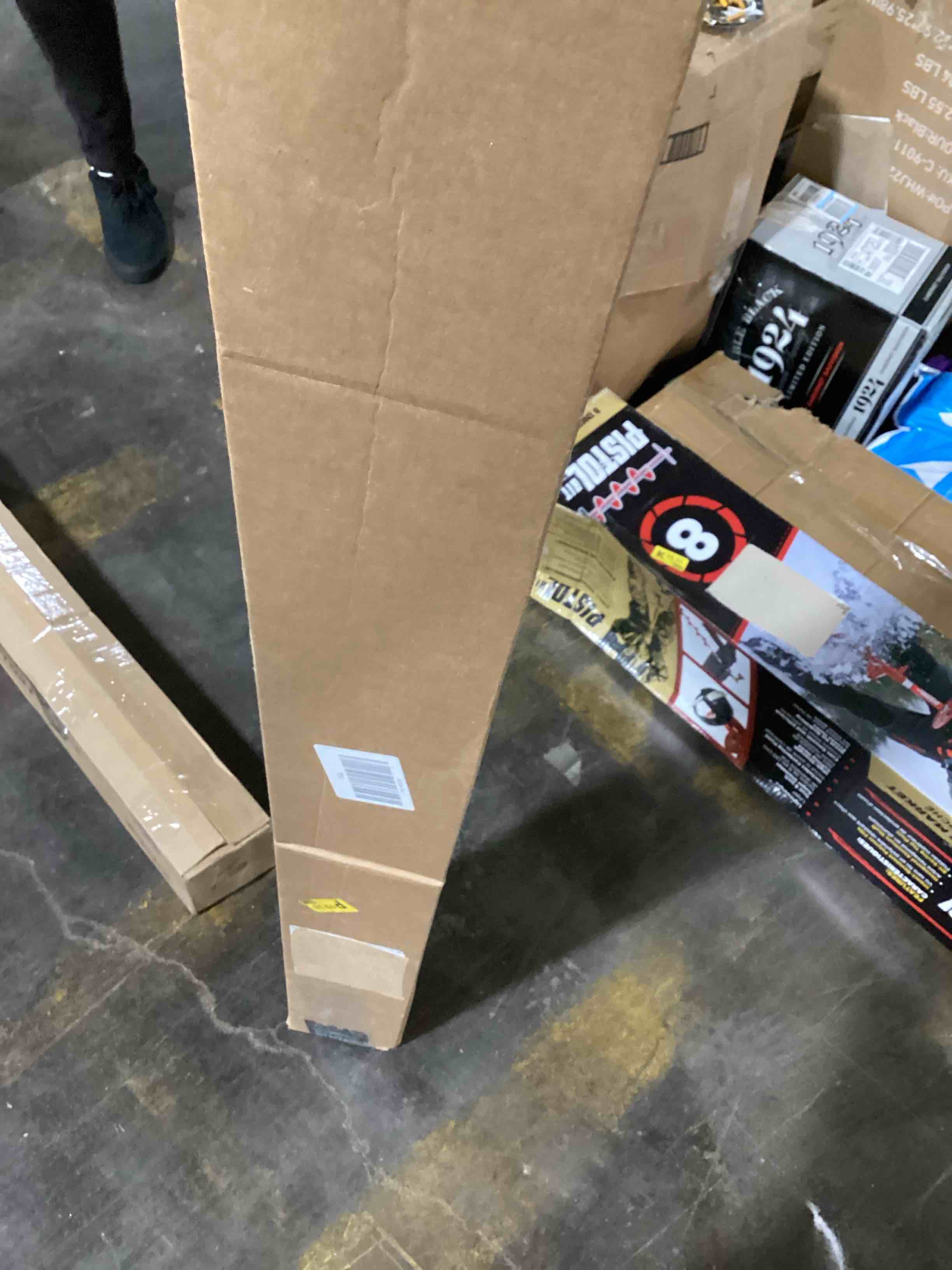 https://s3.amazonaws.com/lotting-images-prod/bidfta/YEL6028772_1708360808784.jpeg