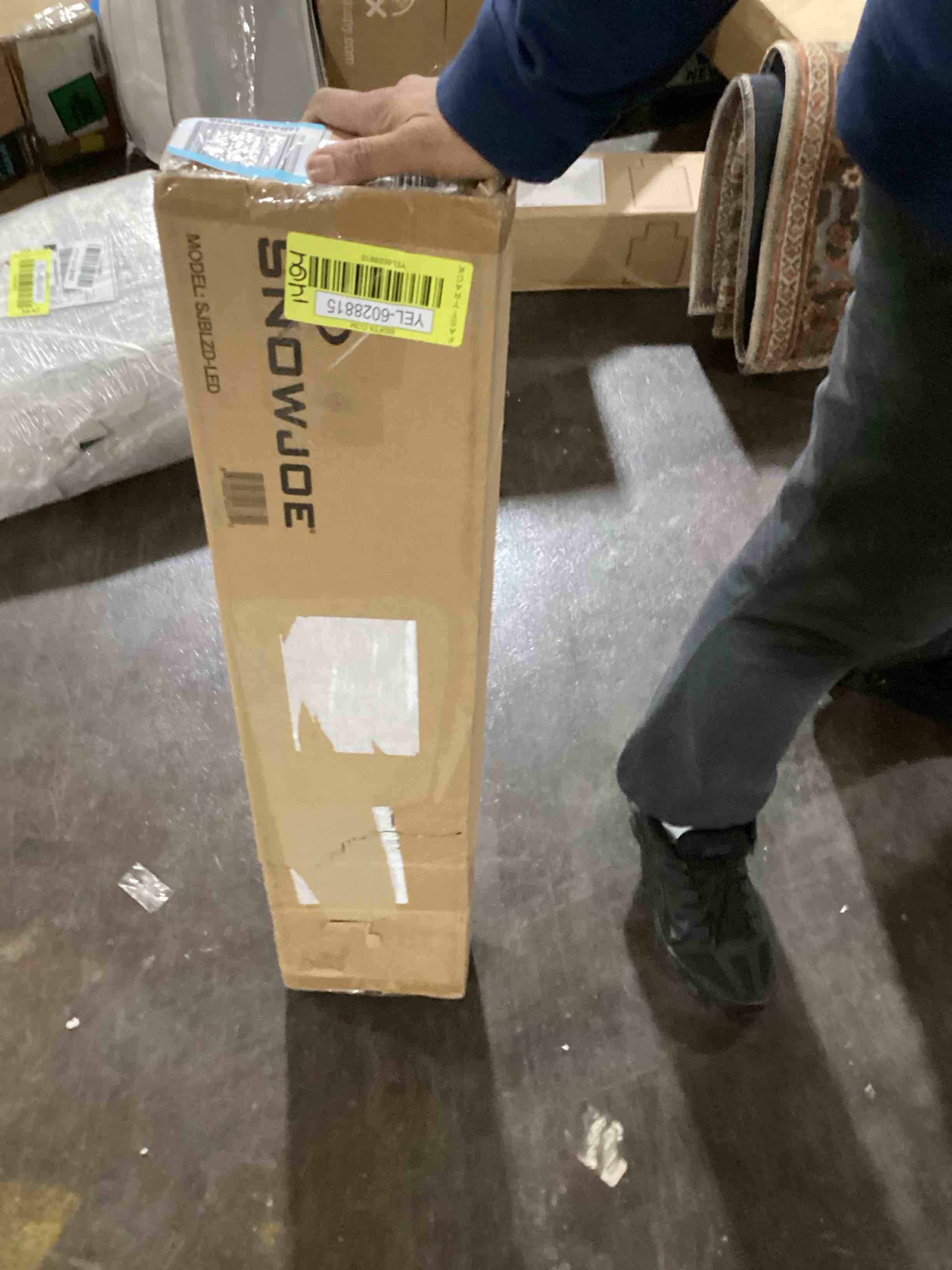 https://s3.amazonaws.com/lotting-images-prod/bidfta/YEL6028815_1708364735505.jpeg