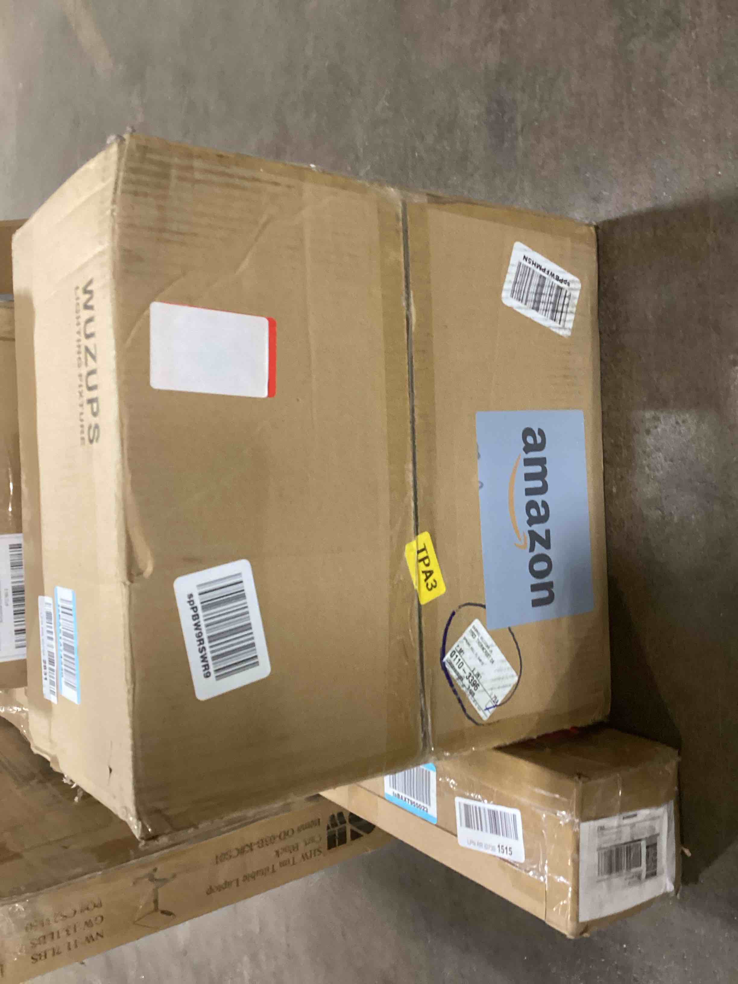 https://s3.amazonaws.com/lotting-images-prod/bidfta/YEL6029745_1709228983435.jpeg