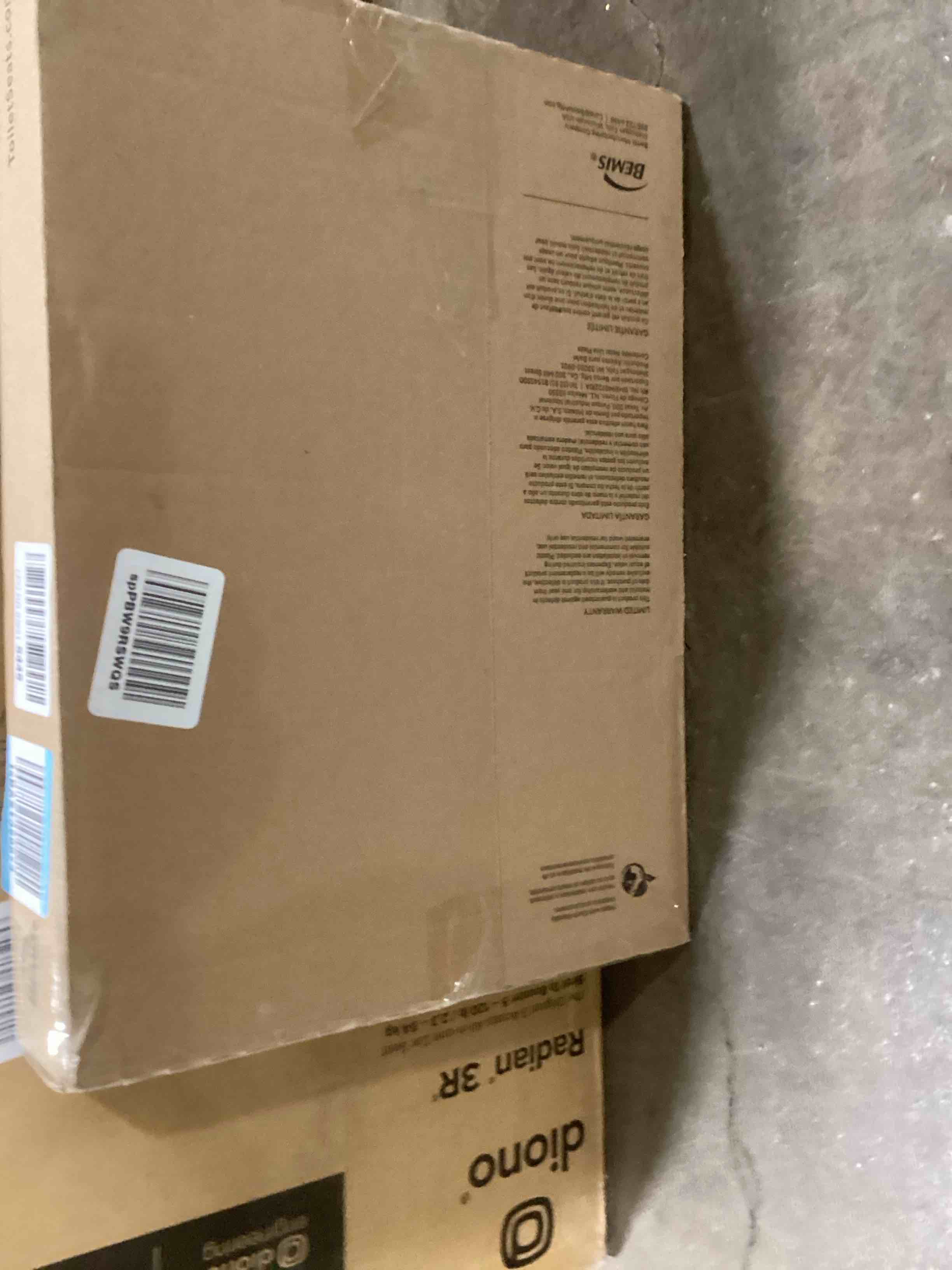 https://s3.amazonaws.com/lotting-images-prod/bidfta/YEL6029756_1709228487280.jpeg