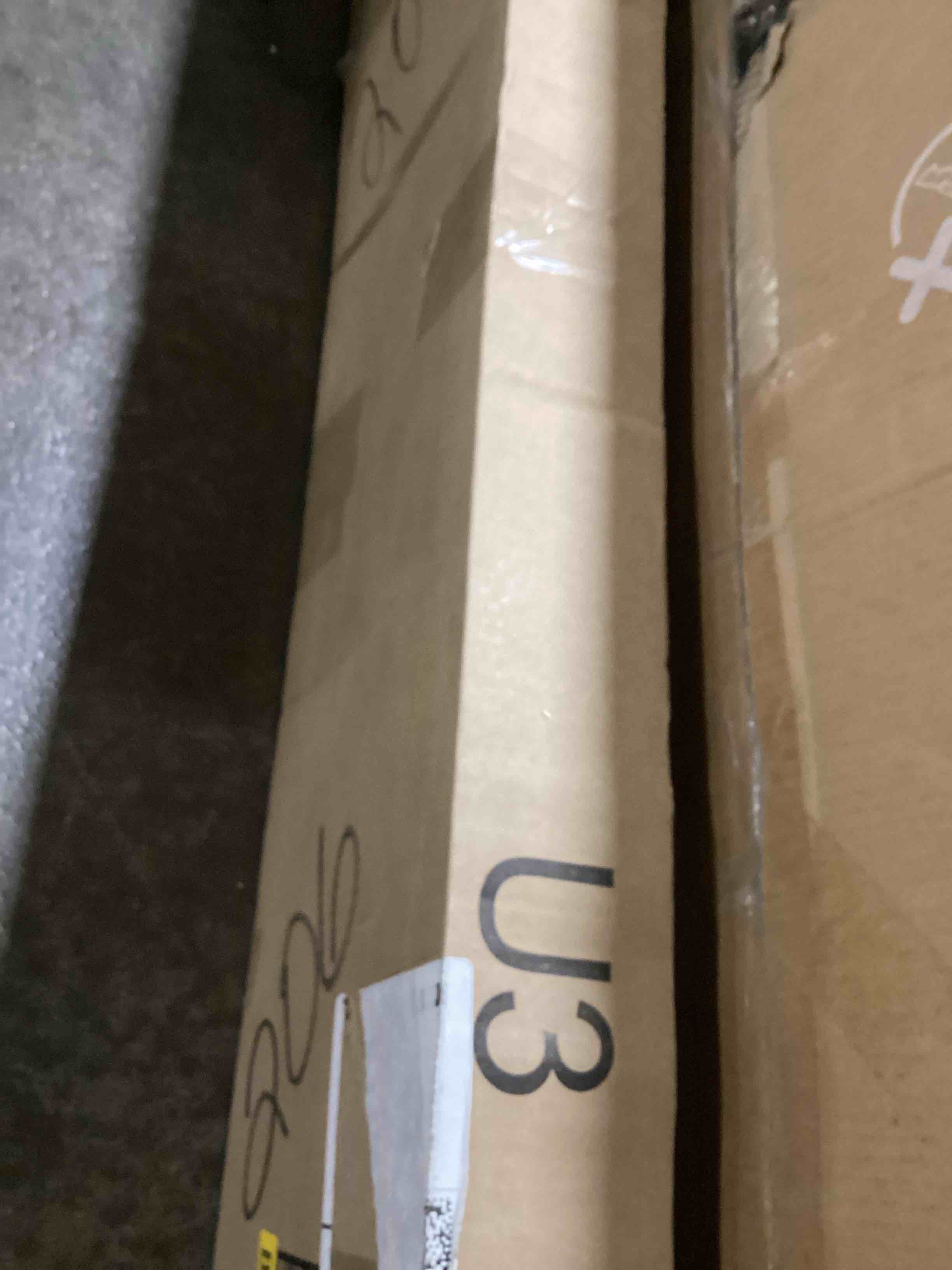 https://s3.amazonaws.com/lotting-images-prod/bidfta/YEL6031090_1709066475601.jpeg