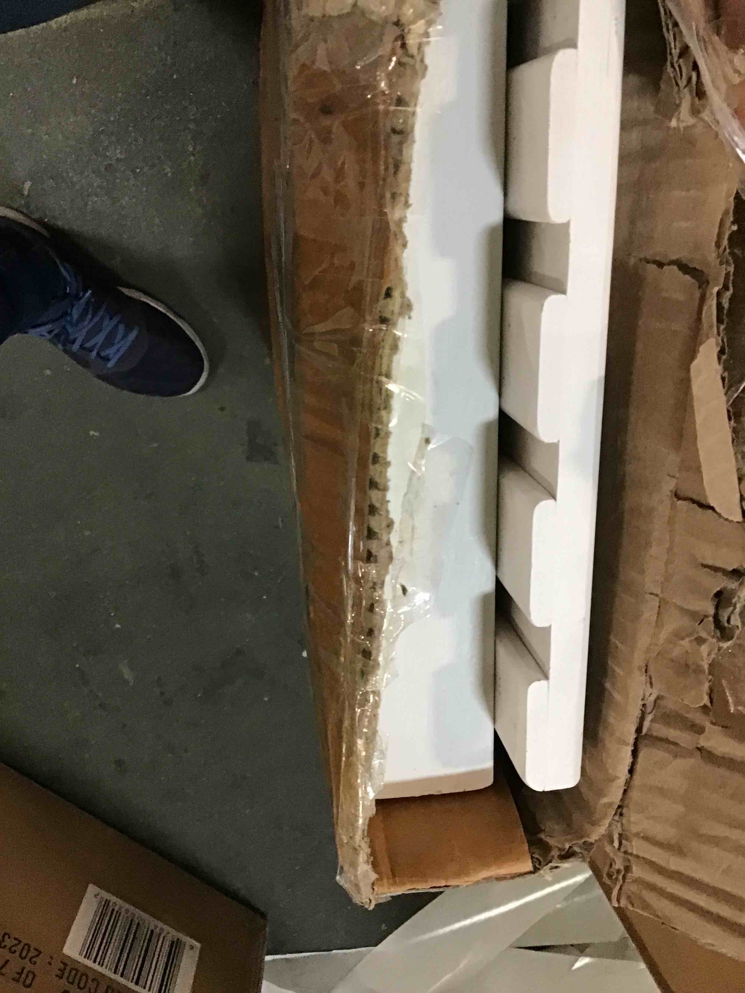 https://s3.amazonaws.com/lotting-images-prod/bidfta/YEL6044169_1708109767606.jpeg