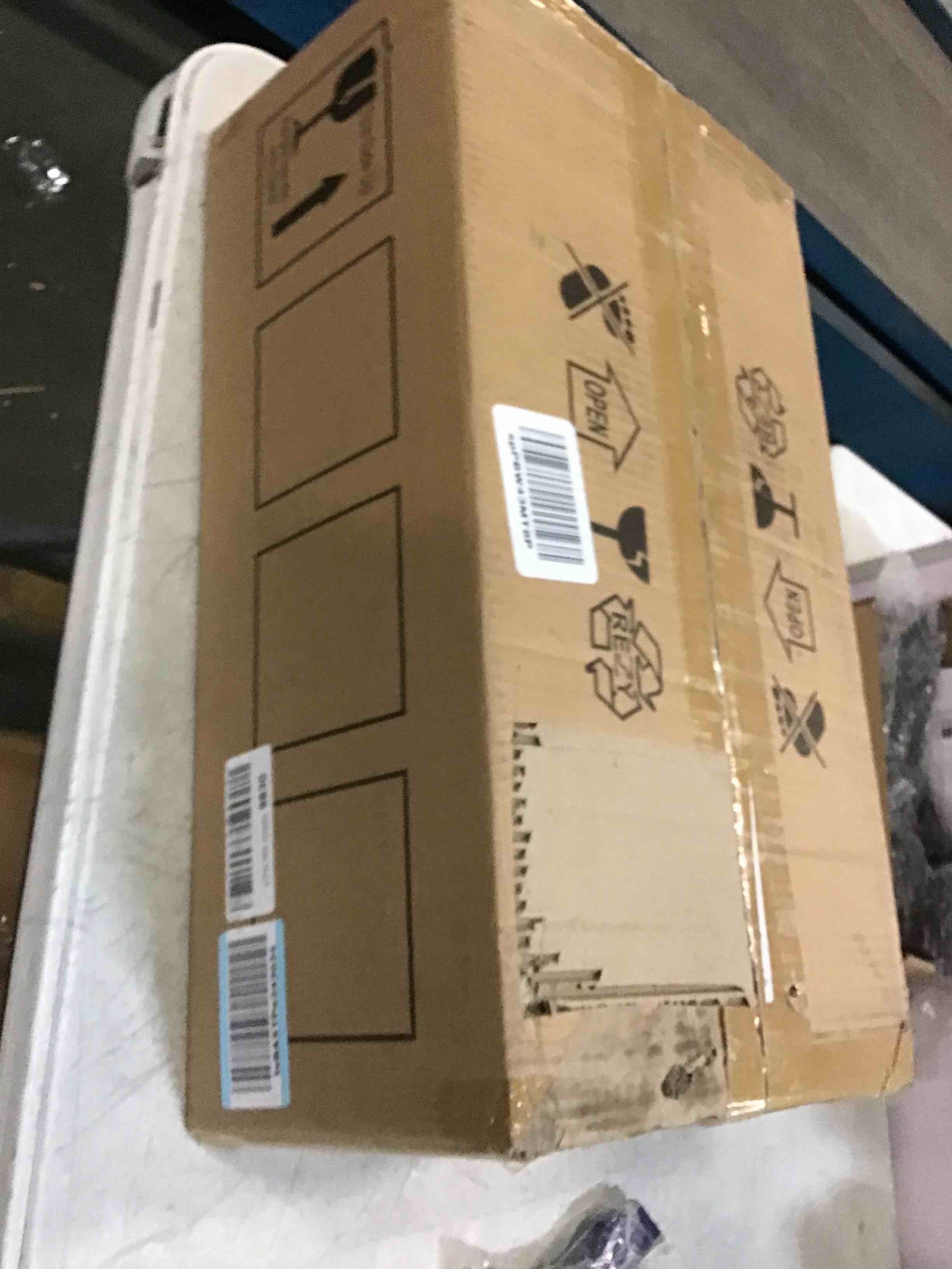 https://s3.amazonaws.com/lotting-images-prod/bidfta/YEL6044182_1708110408004.jpeg