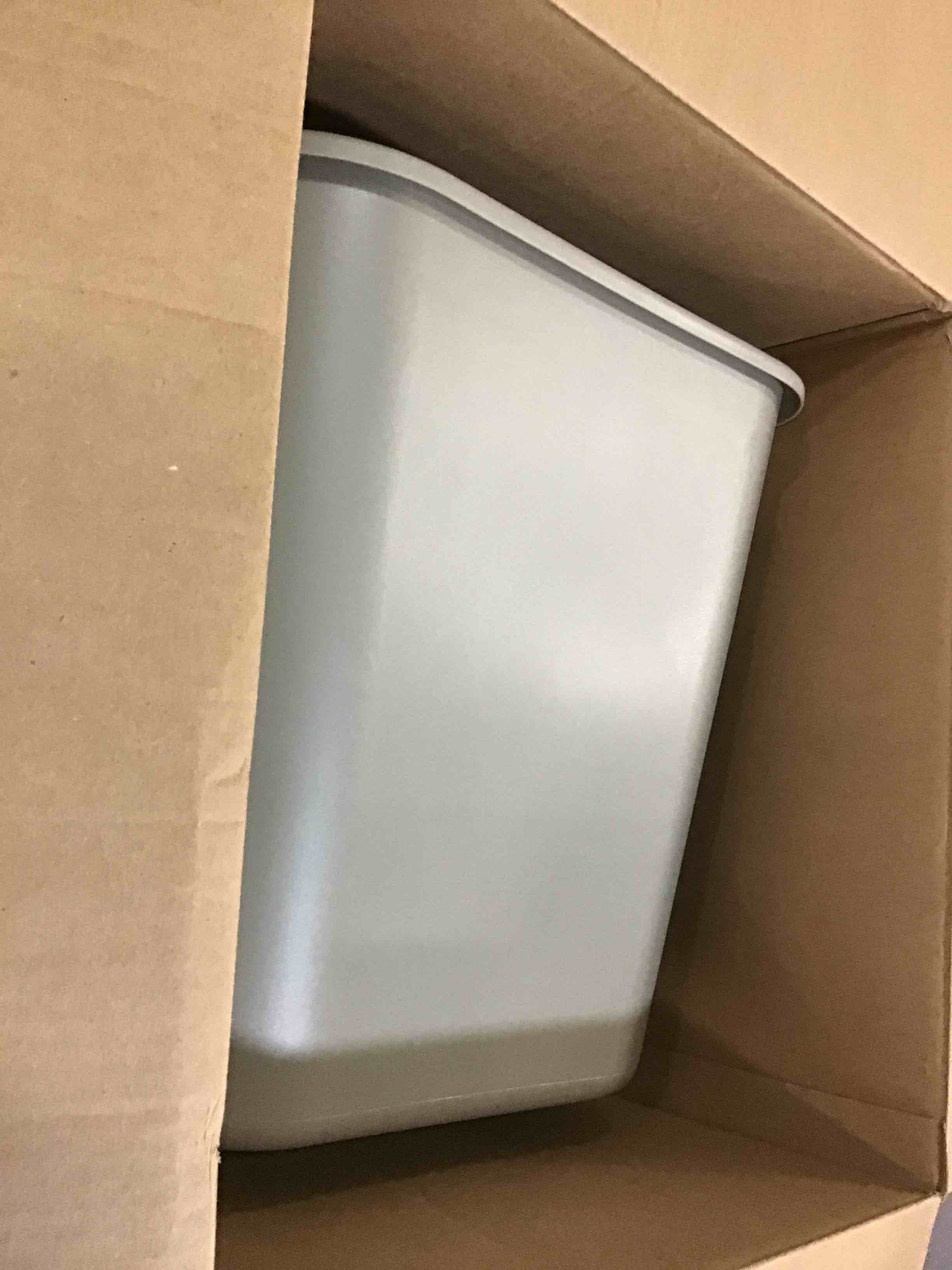 https://s3.amazonaws.com/lotting-images-prod/bidfta/YEL6044193_1708111065734.jpeg