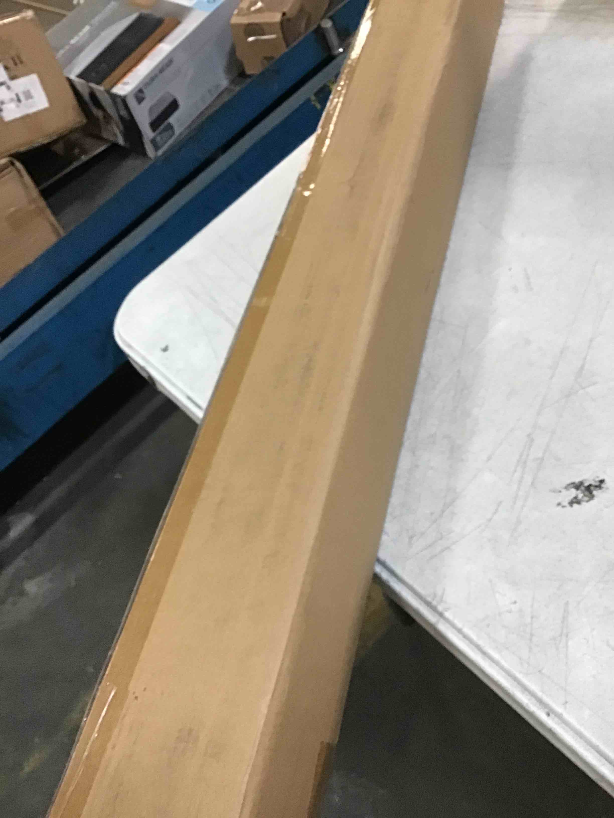 https://s3.amazonaws.com/lotting-images-prod/bidfta/YEL6044341_1708173155648.jpeg