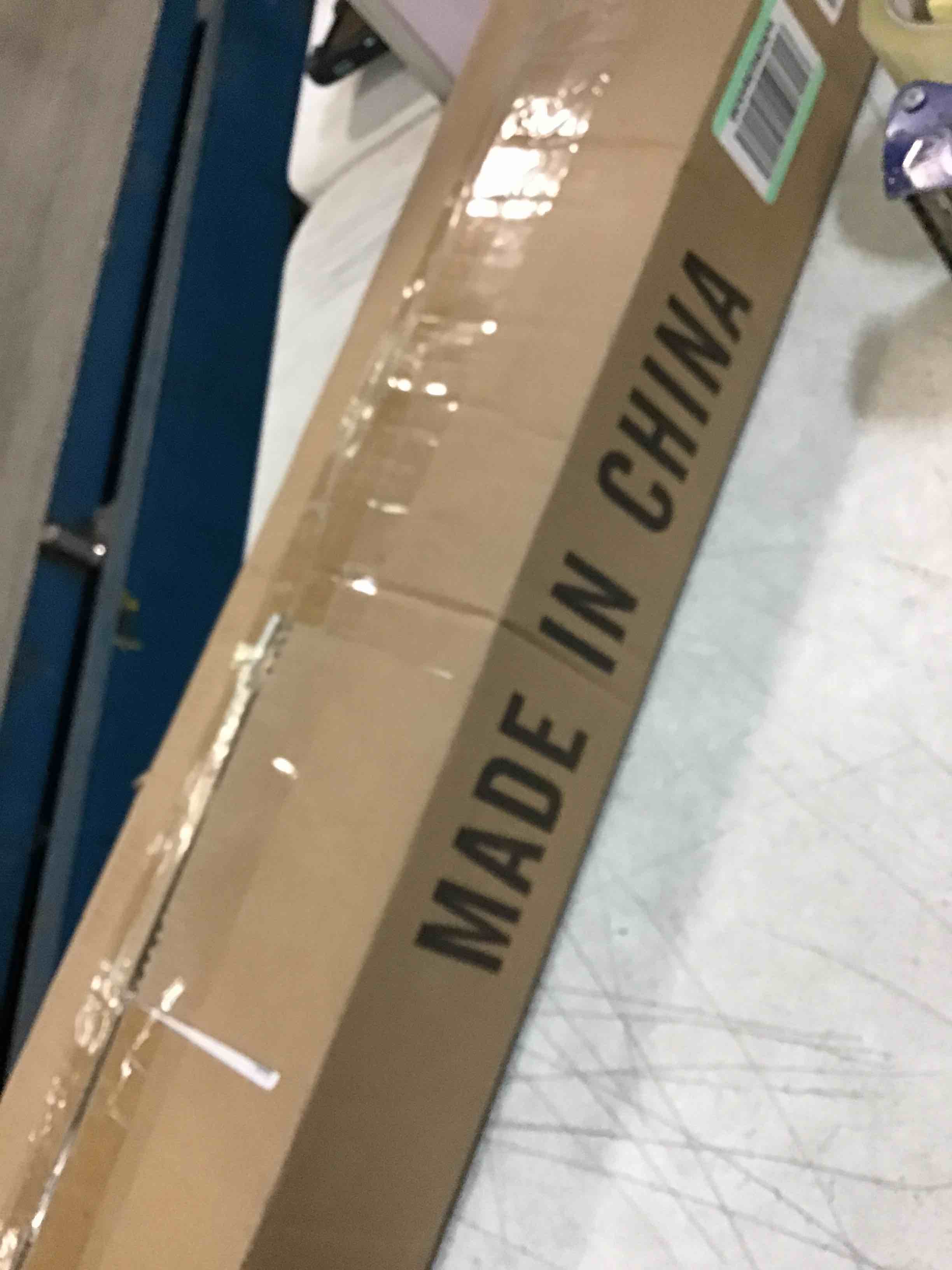 https://s3.amazonaws.com/lotting-images-prod/bidfta/YEL6044767_1708262882191.jpeg