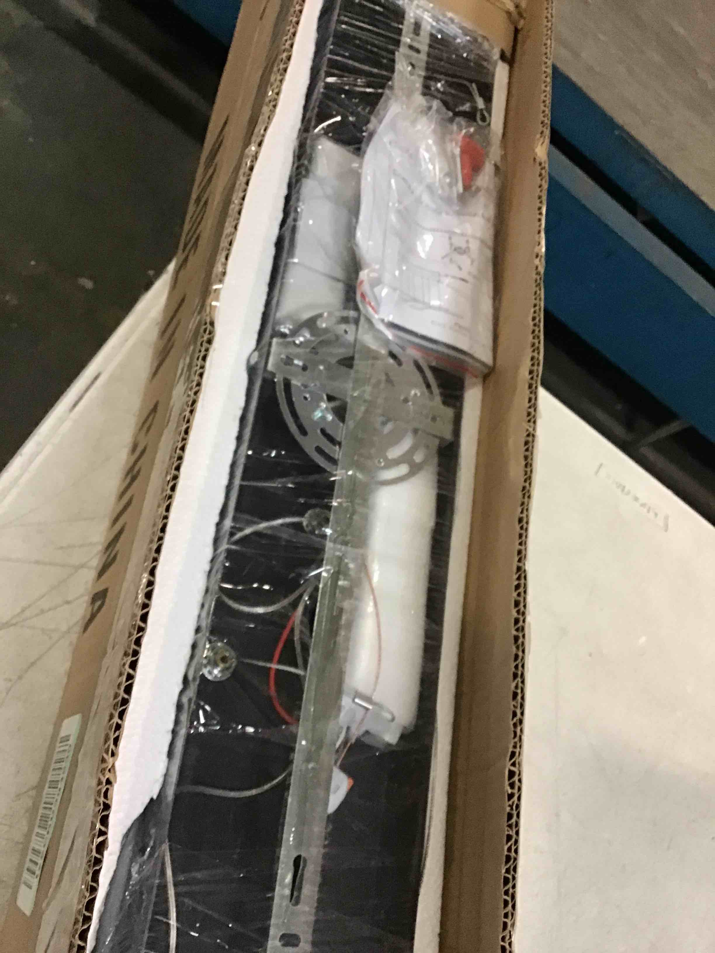 https://s3.amazonaws.com/lotting-images-prod/bidfta/YEL6044767_1708262891314.jpeg