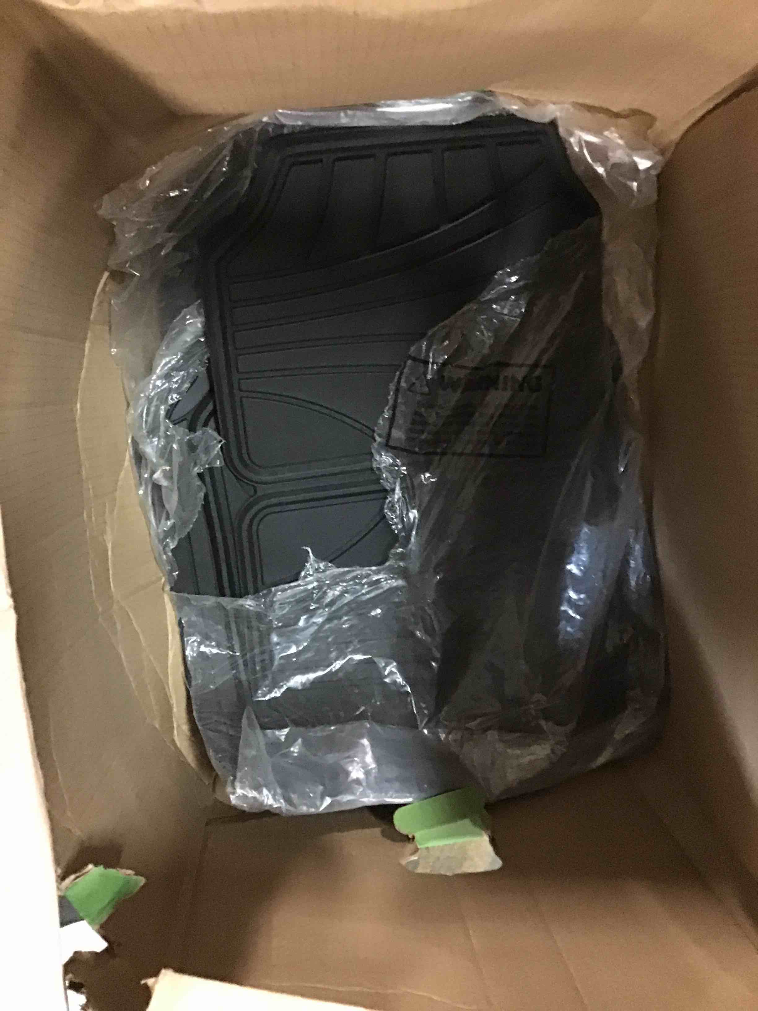 https://s3.amazonaws.com/lotting-images-prod/bidfta/YEL6044893_1708274362822.jpeg