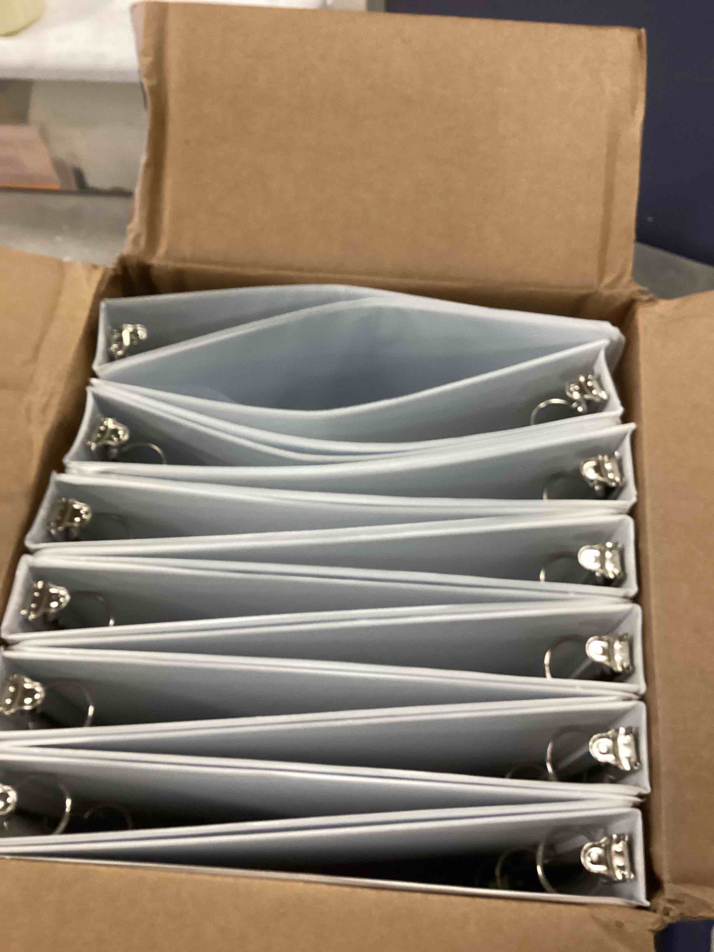 https://s3.amazonaws.com/lotting-images-prod/bidfta/YEL6046074_1708462186850.jpeg