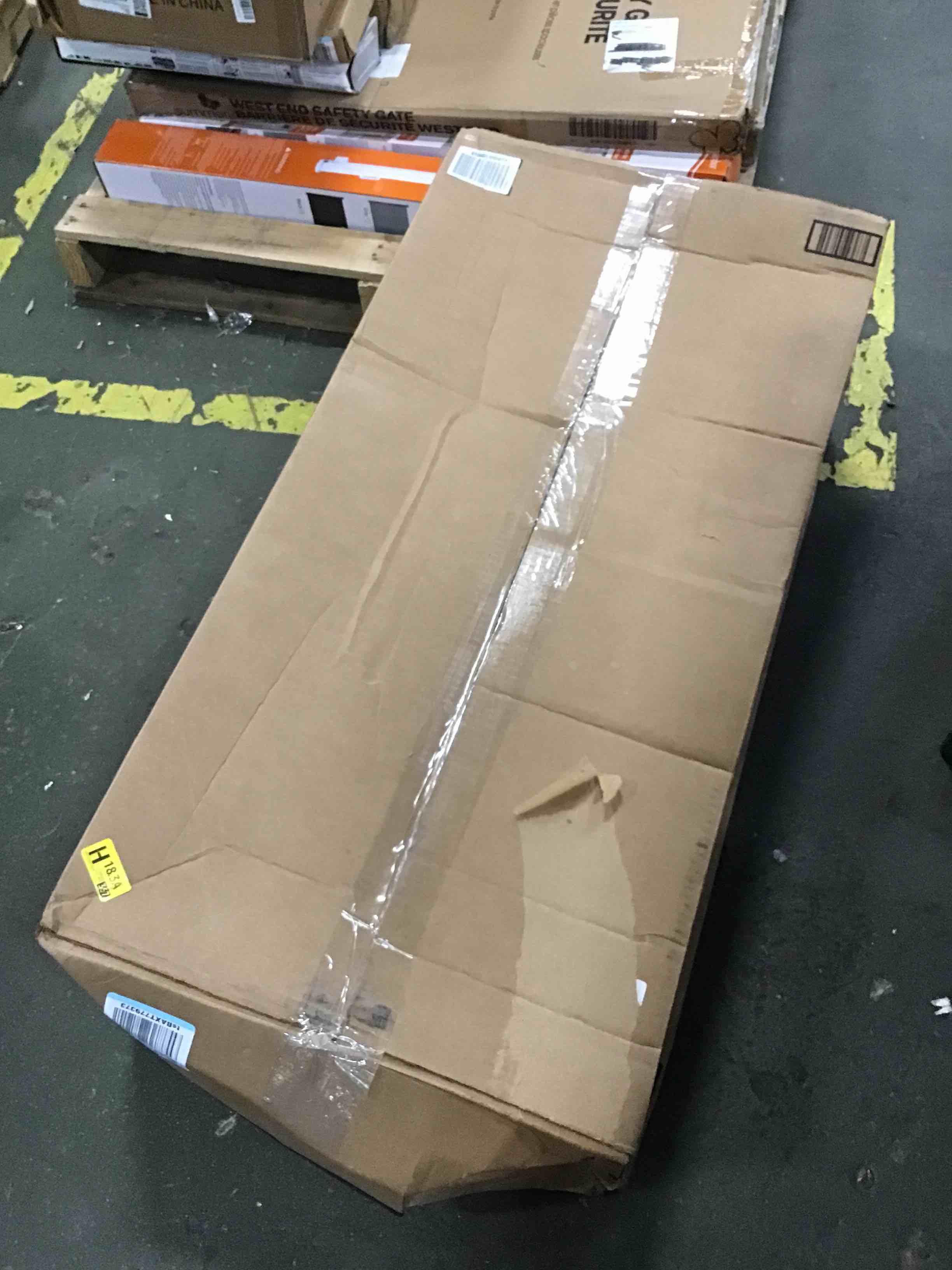 https://s3.amazonaws.com/lotting-images-prod/bidfta/YEL6046291_1708539889008.jpeg