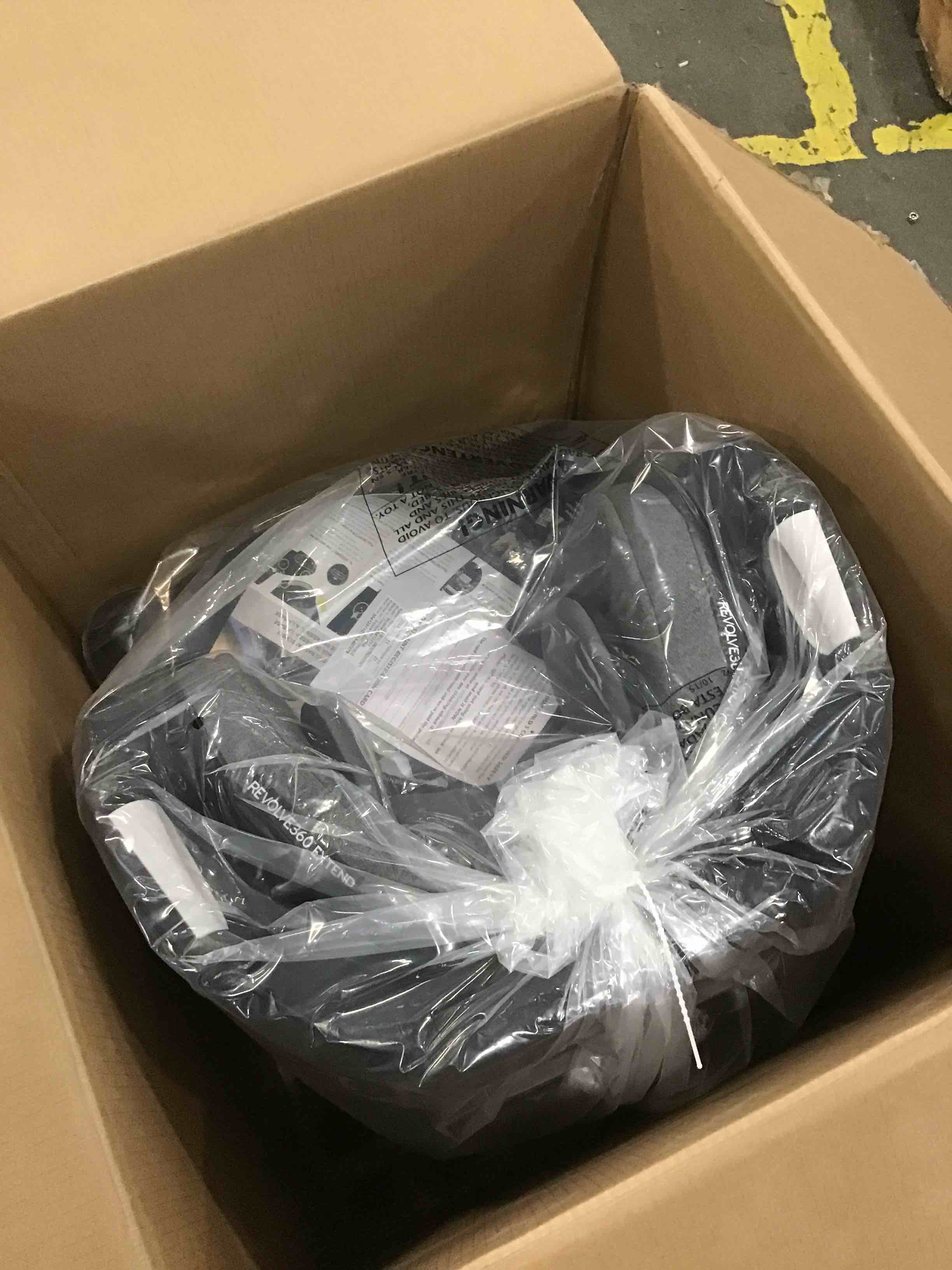https://s3.amazonaws.com/lotting-images-prod/bidfta/YEL6046628_1708633231881.jpeg