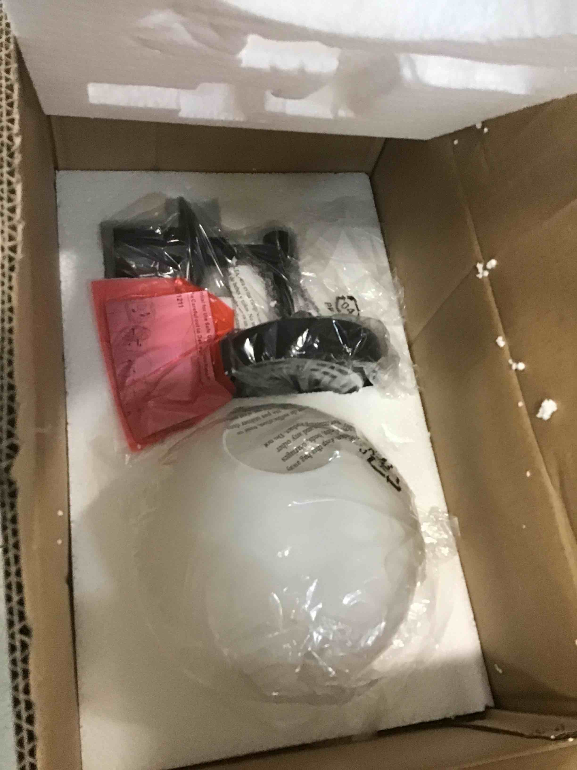 https://s3.amazonaws.com/lotting-images-prod/bidfta/YEL6046903_1708715317523.jpeg