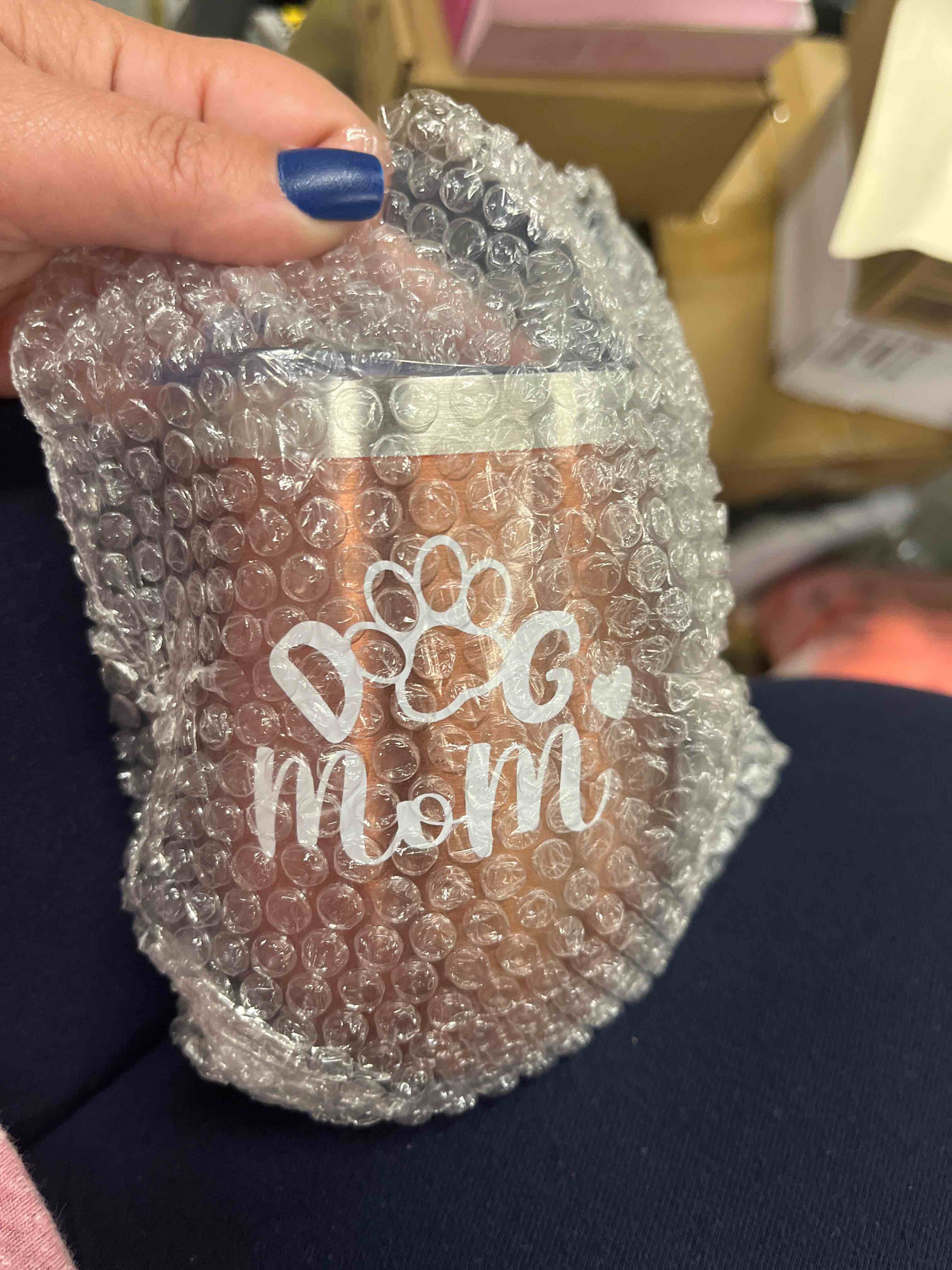 best dog mom ever gift set includes :