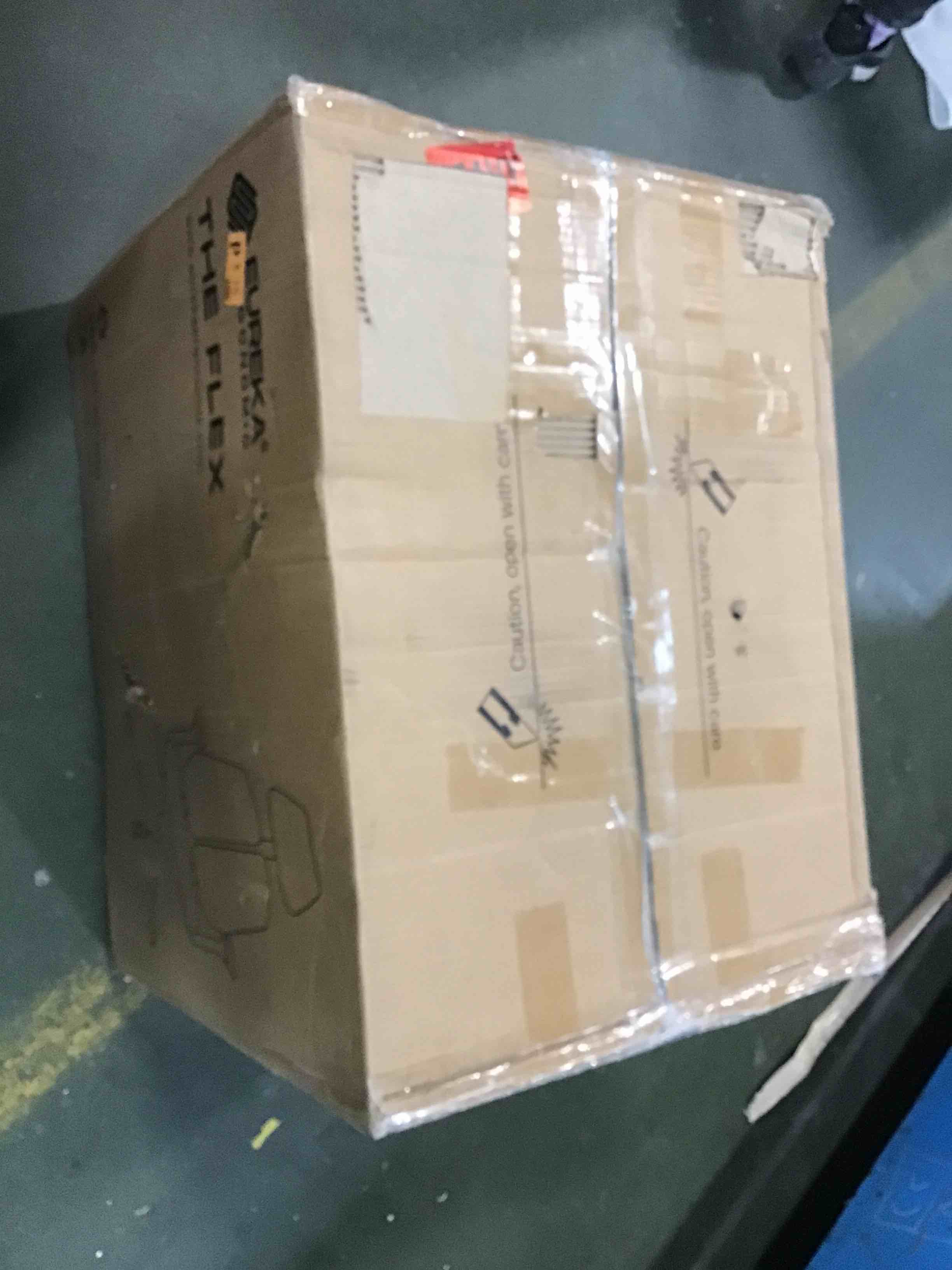 https://s3.amazonaws.com/lotting-images-prod/bidfta/YEL6049108_1708446220151.jpeg