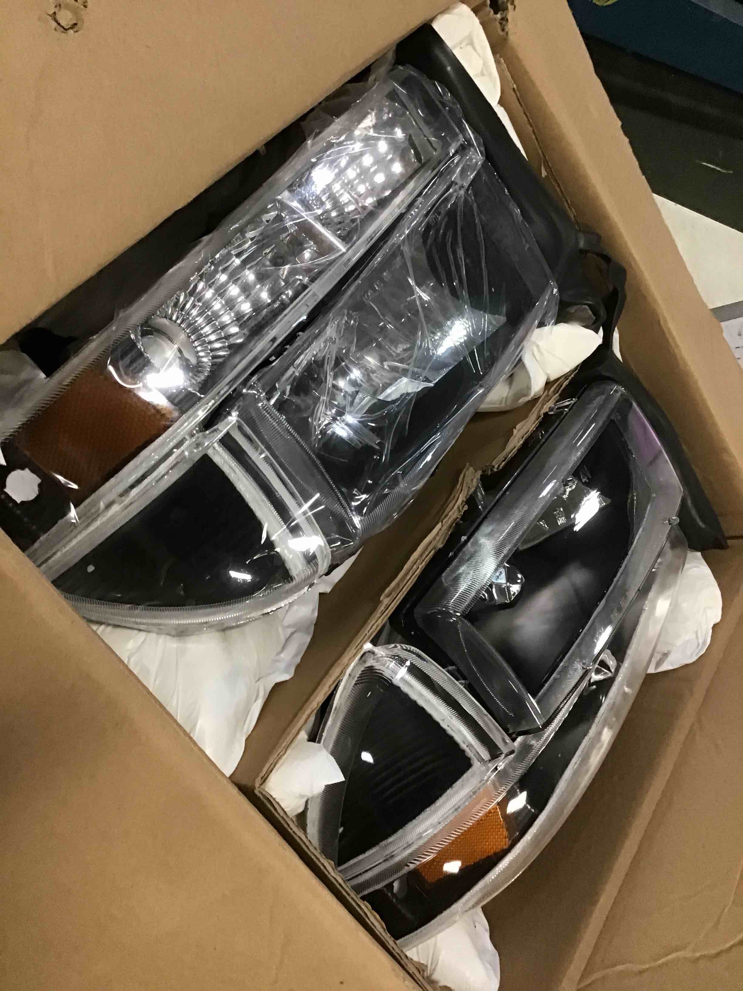 https://s3.amazonaws.com/lotting-images-prod/bidfta/YEL6049532_1708532060790.jpeg