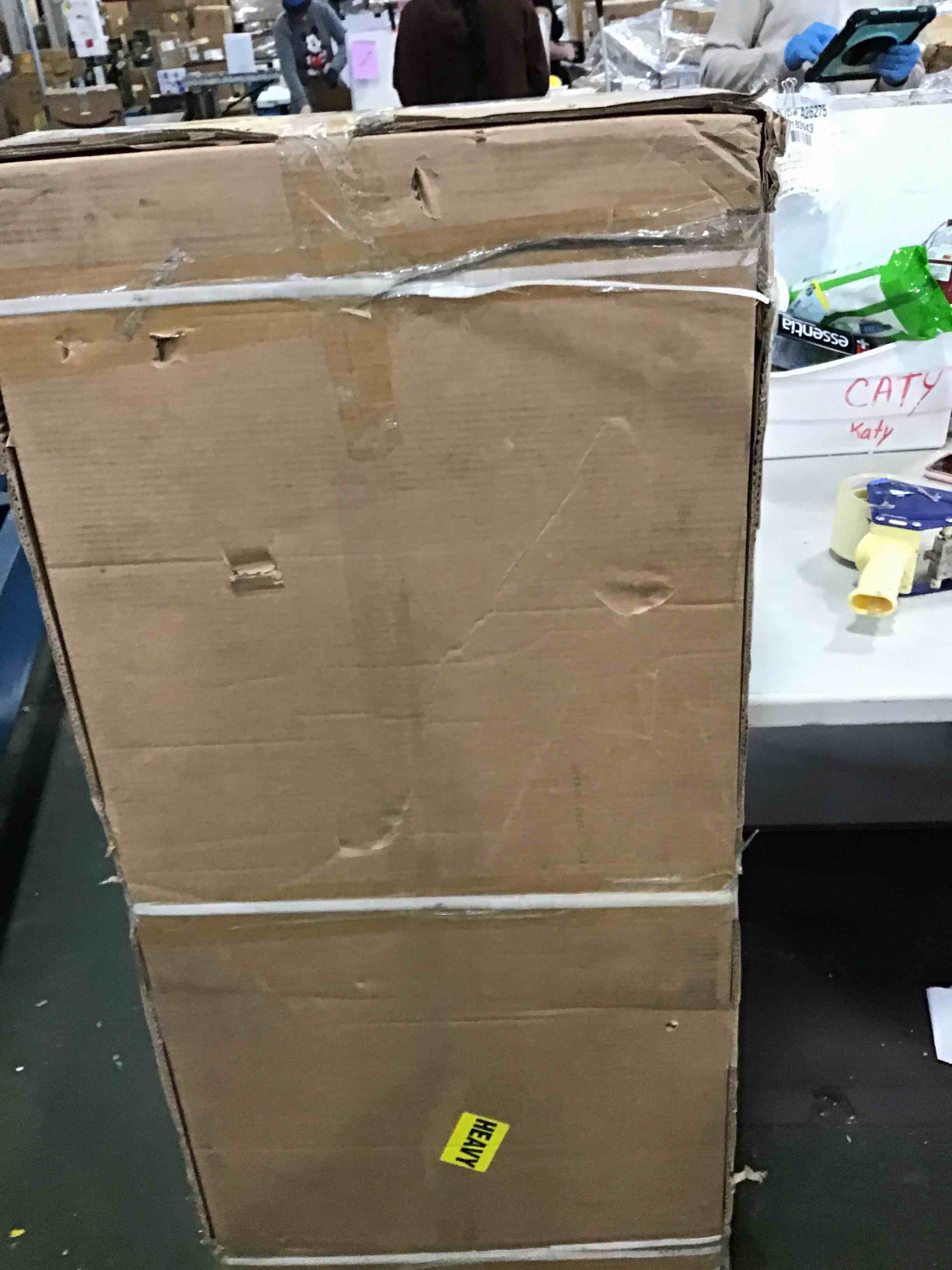 https://s3.amazonaws.com/lotting-images-prod/bidfta/YEL6049712_1708544534100.jpeg
